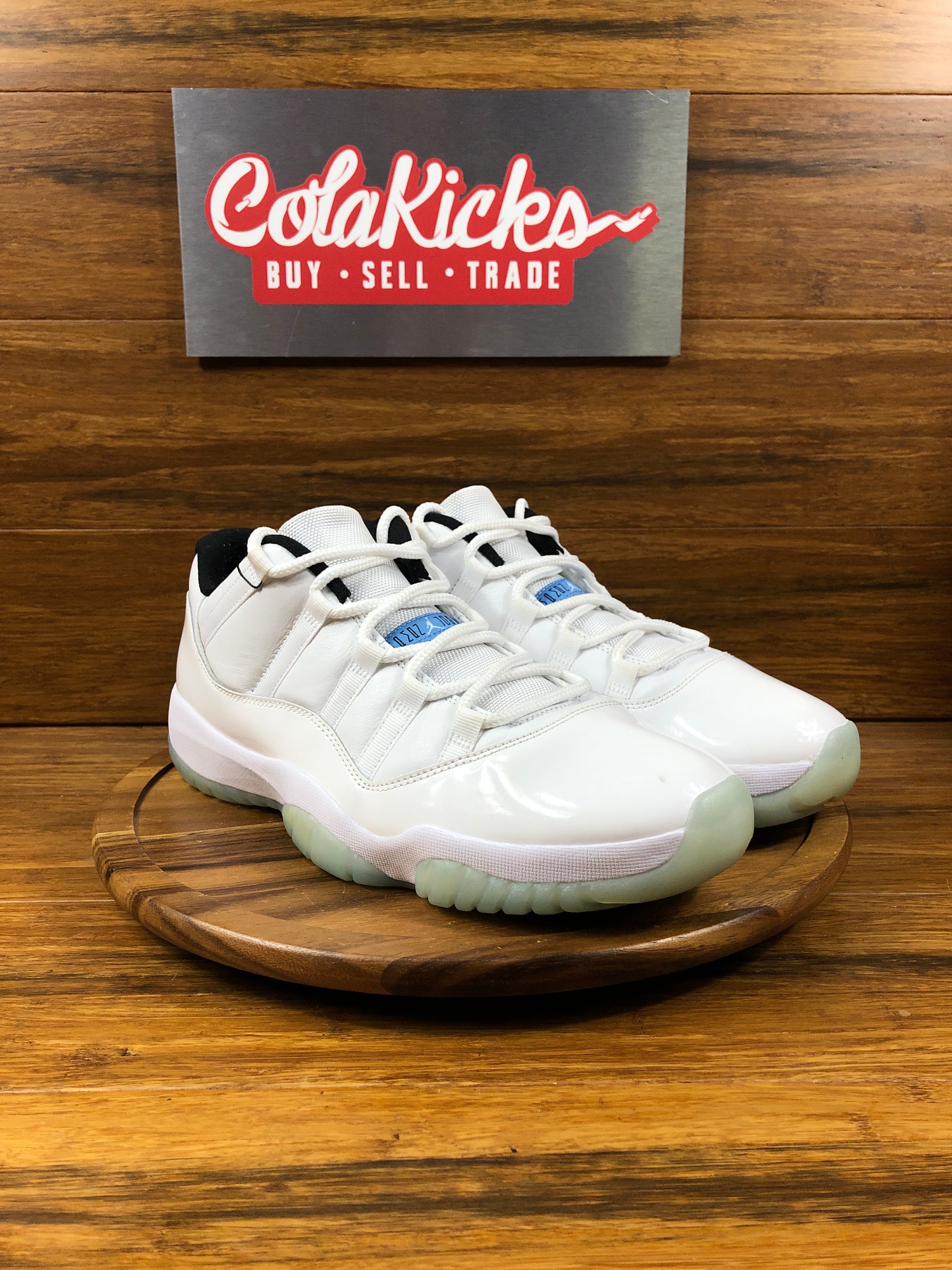 Jordan 11 Retro Low Legend Blue