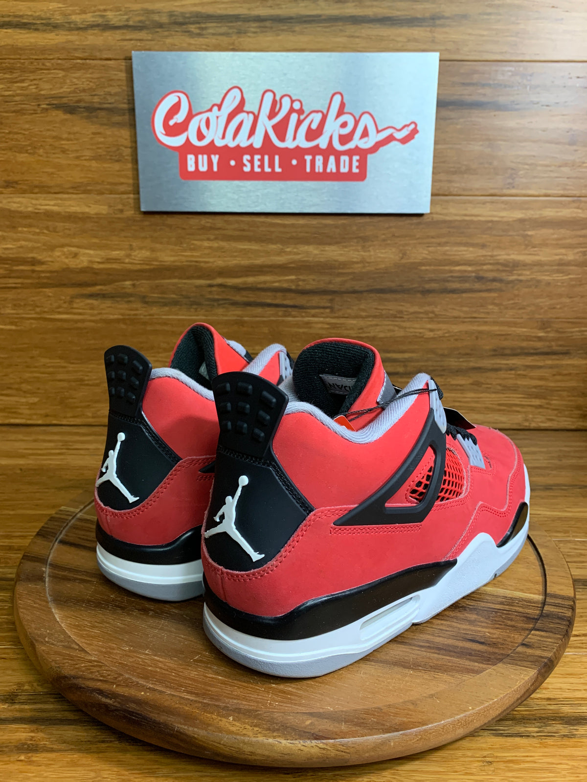 Jordan 4 Retro Toro Bravo (2026)