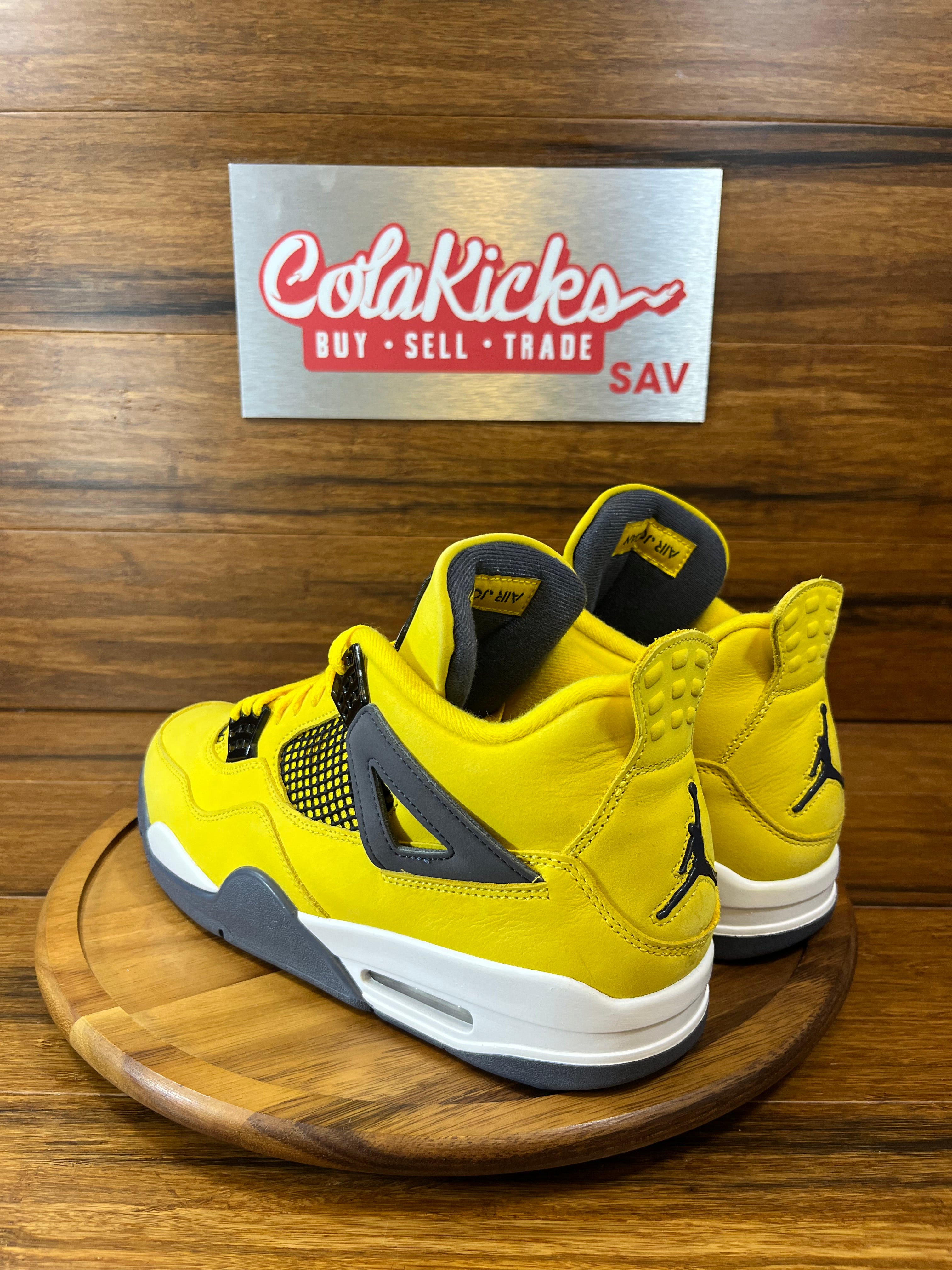 Jordan 4 Retro Lightning (2021)