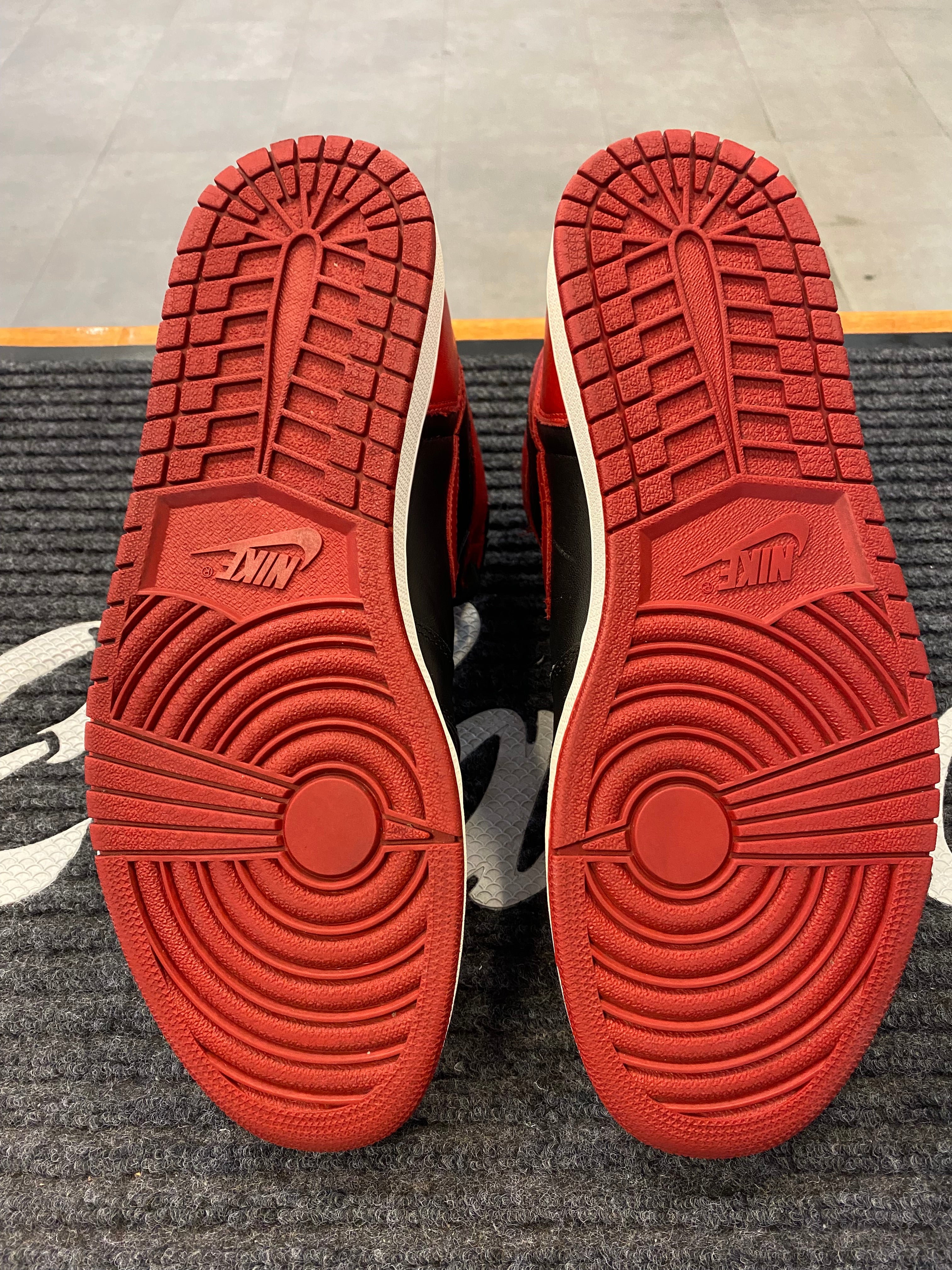 Jordan 1 Retro High Bred Banned (2016)