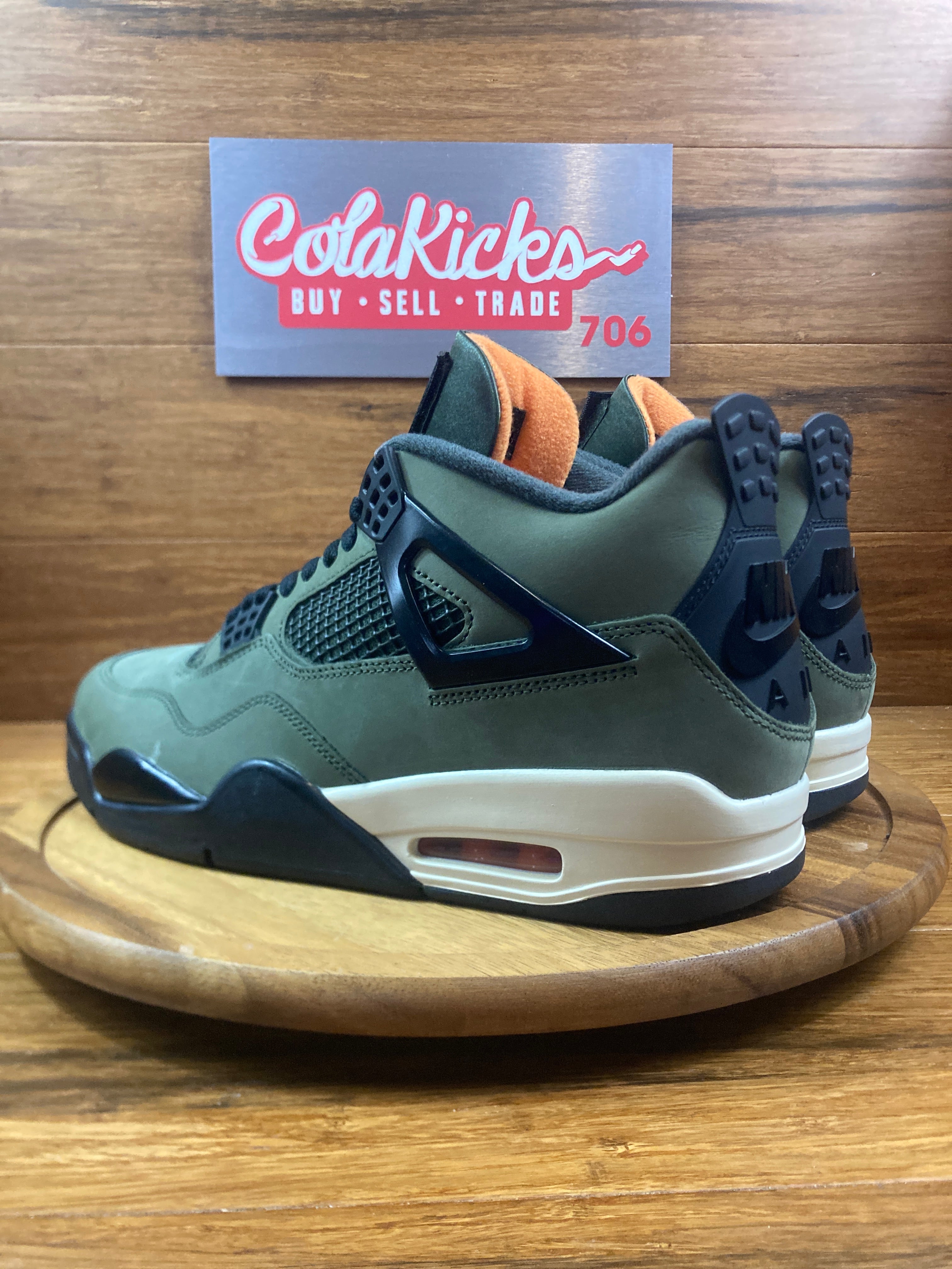Jordan 4 Retro OG SP Undefeated (2025)