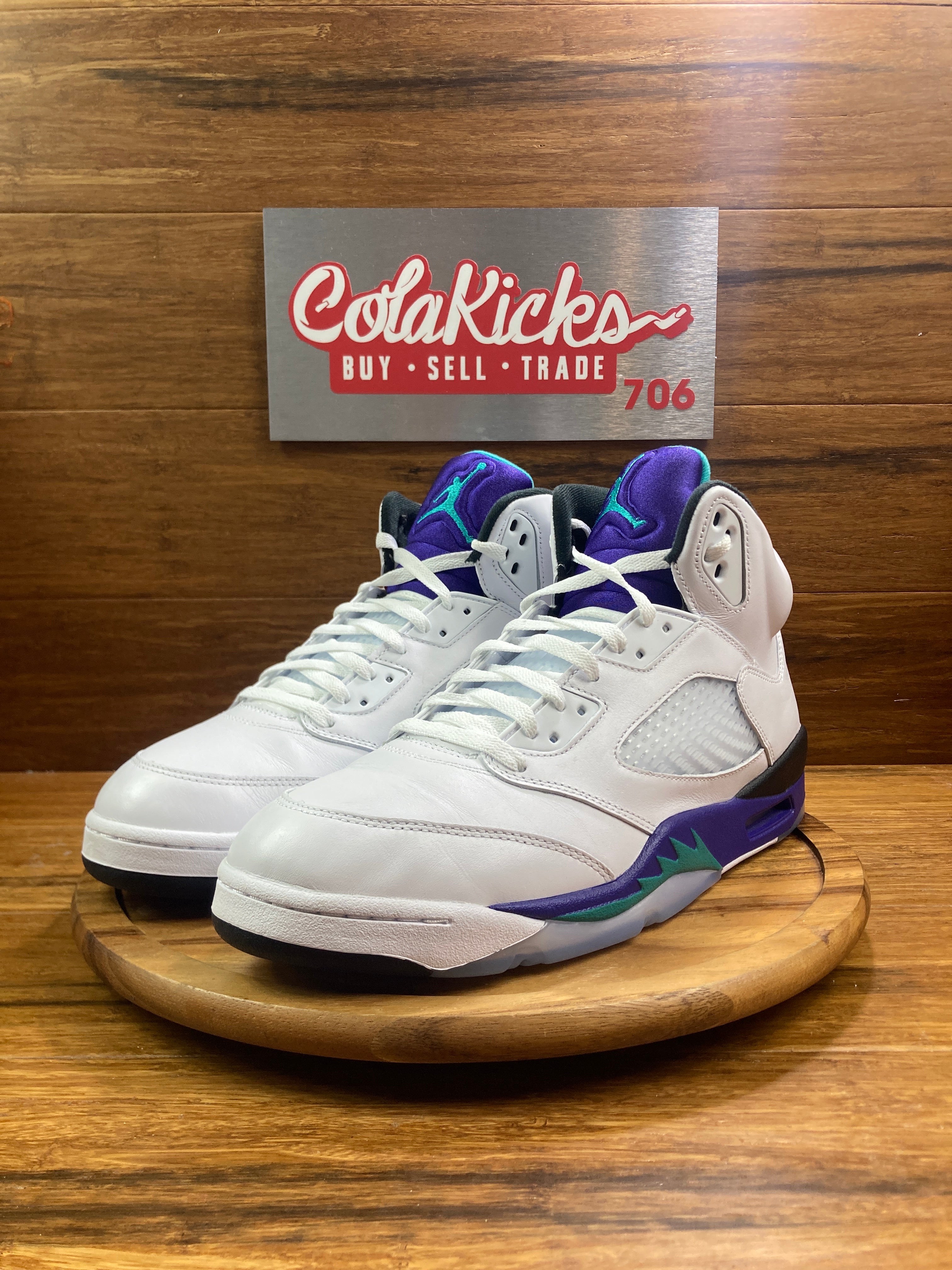 Jordan 5 Retro Grape (2025)