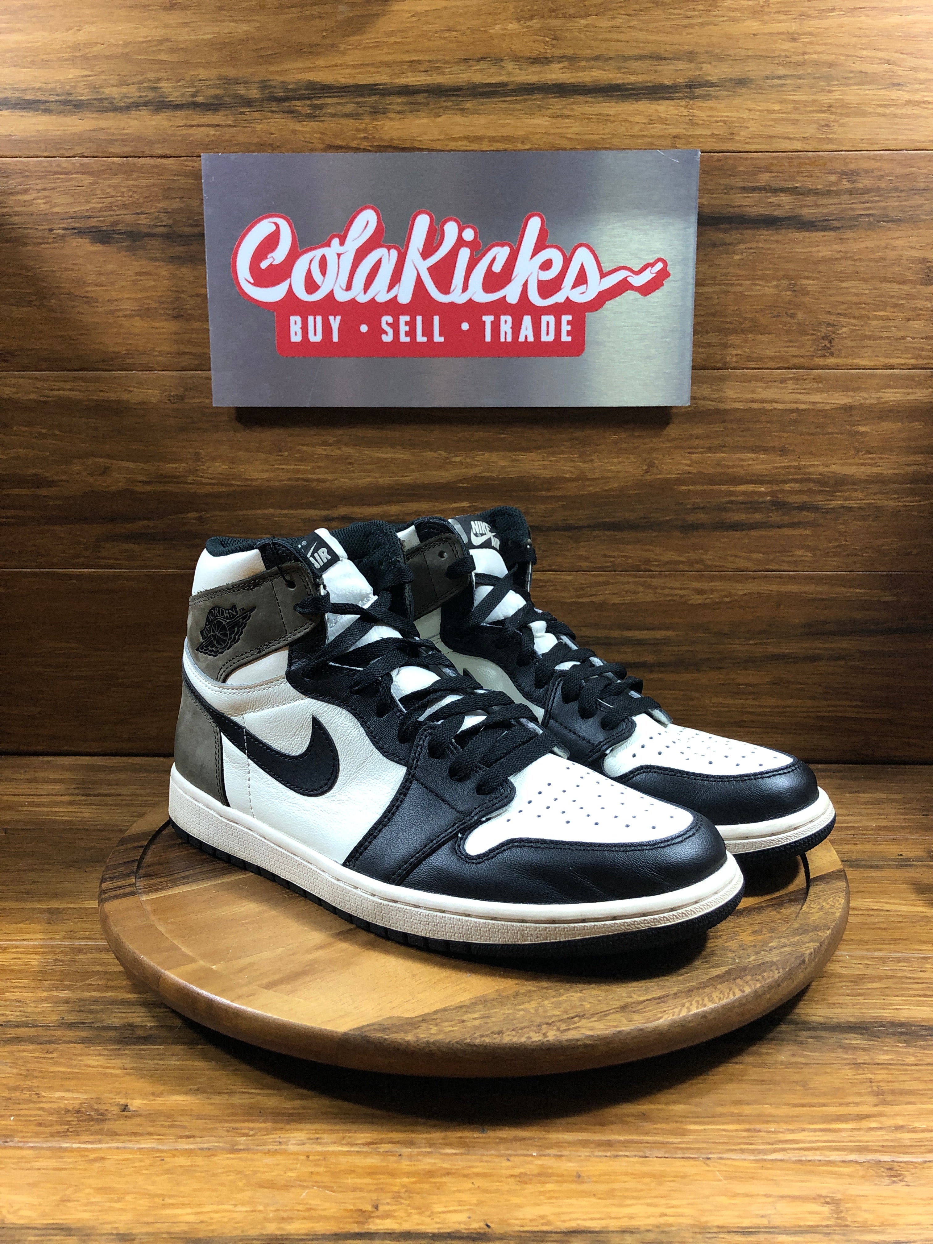 Jordan 1 Retro High Dark Mocha