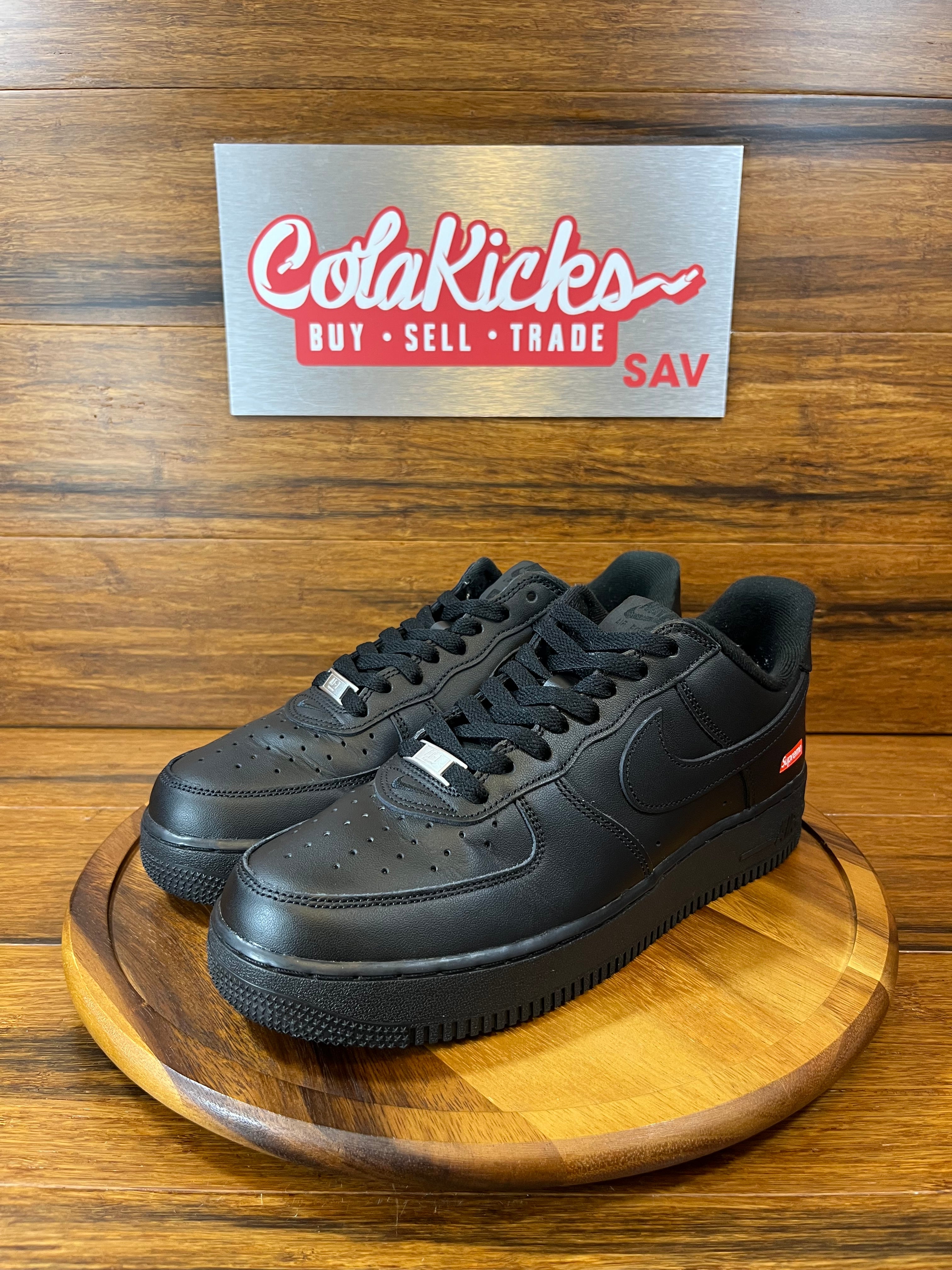 Nike Air Force 1 Low Supreme Black