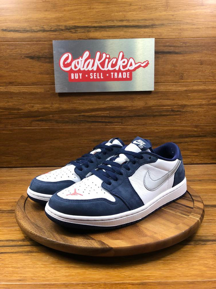 Jordan 1 Low SB Midnight Navy