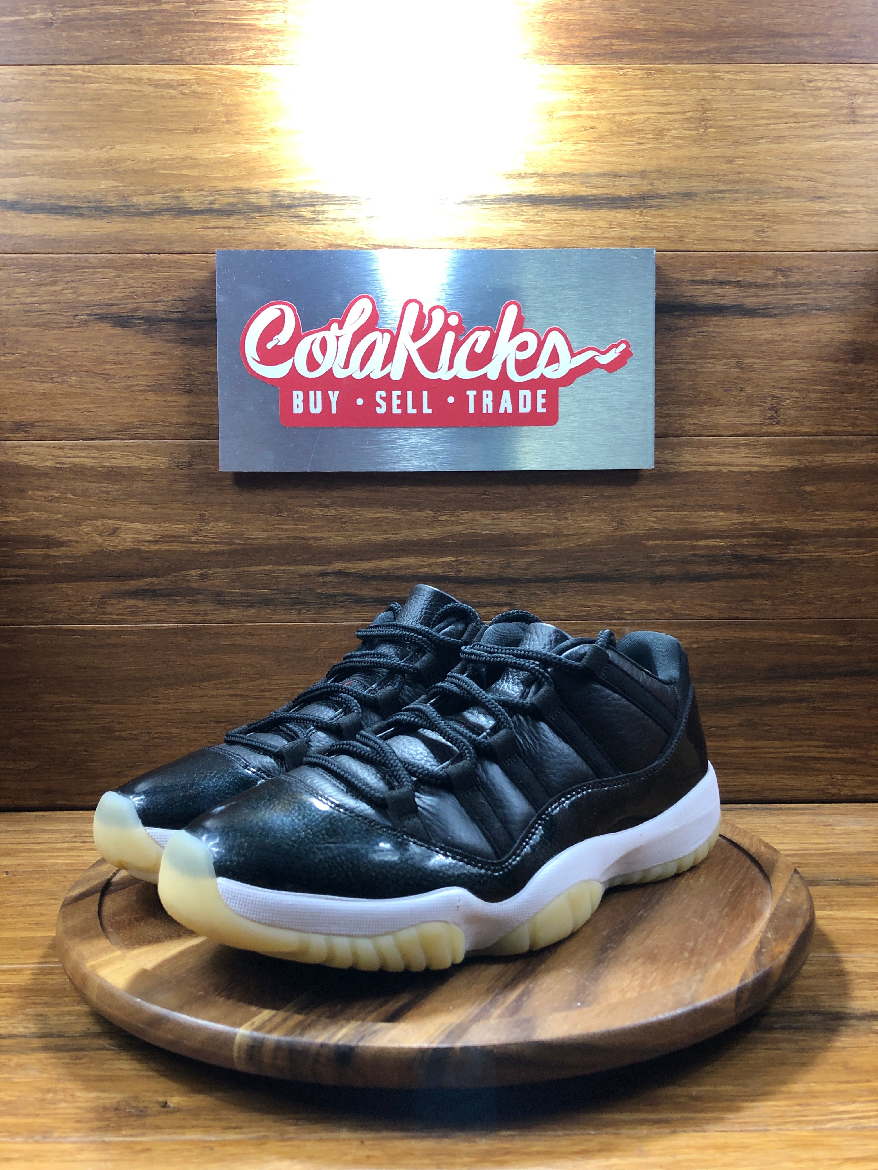 Jordan 11 Retro Low 72-10