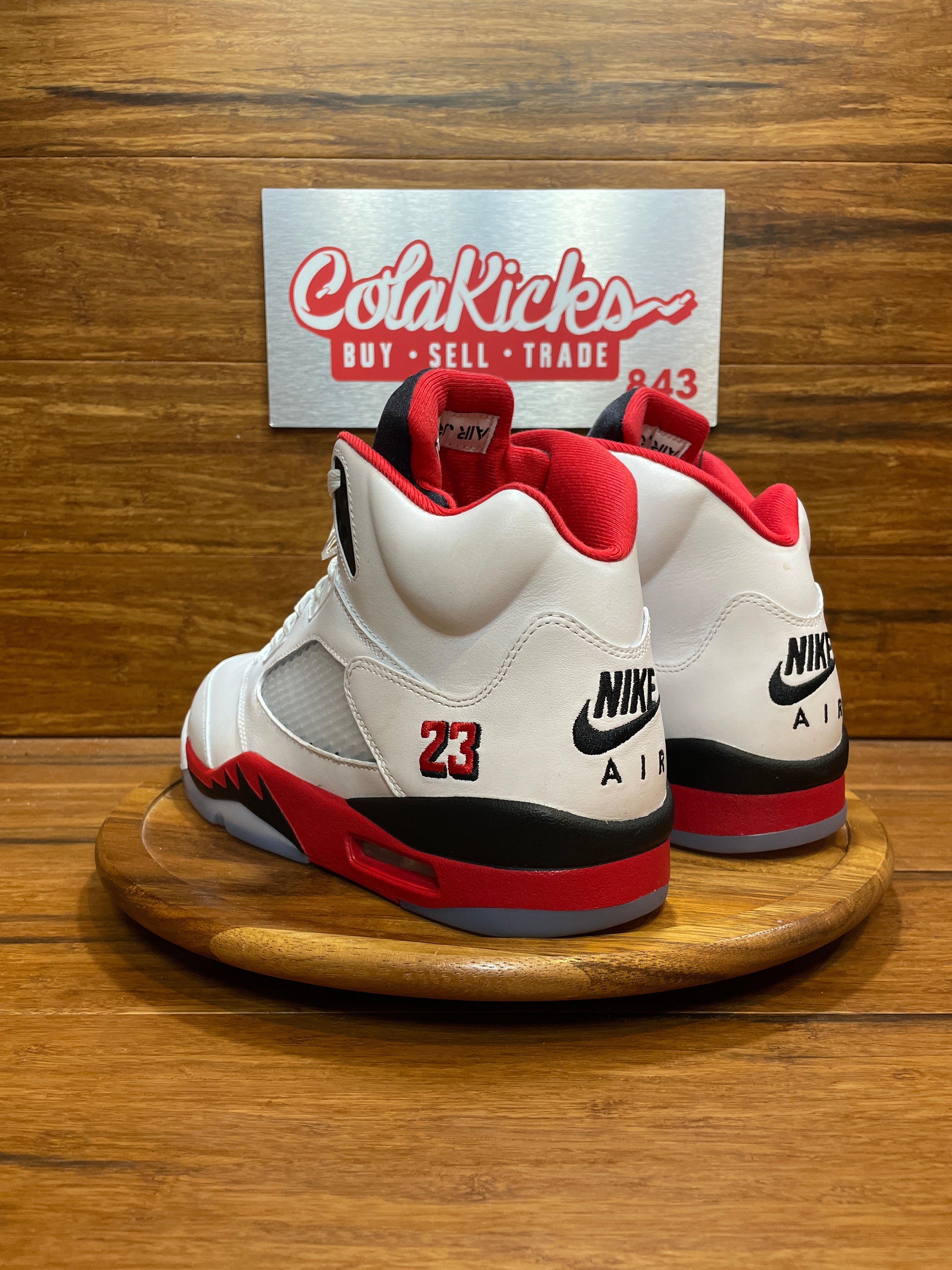 Jordan 5 Retro Fire Red Black Tongue (2025)