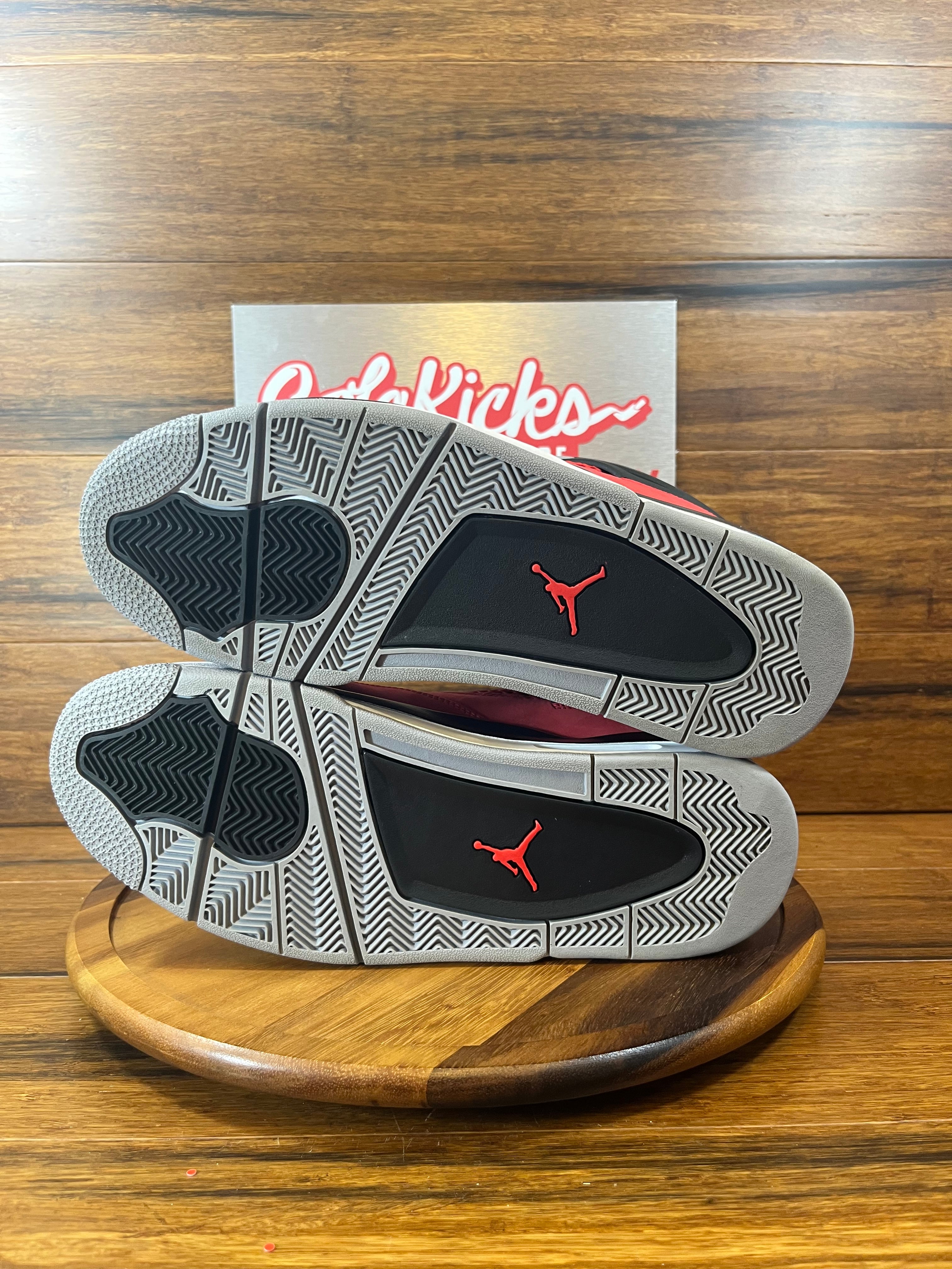 Jordan 4 Retro Toro Bravo (2026)