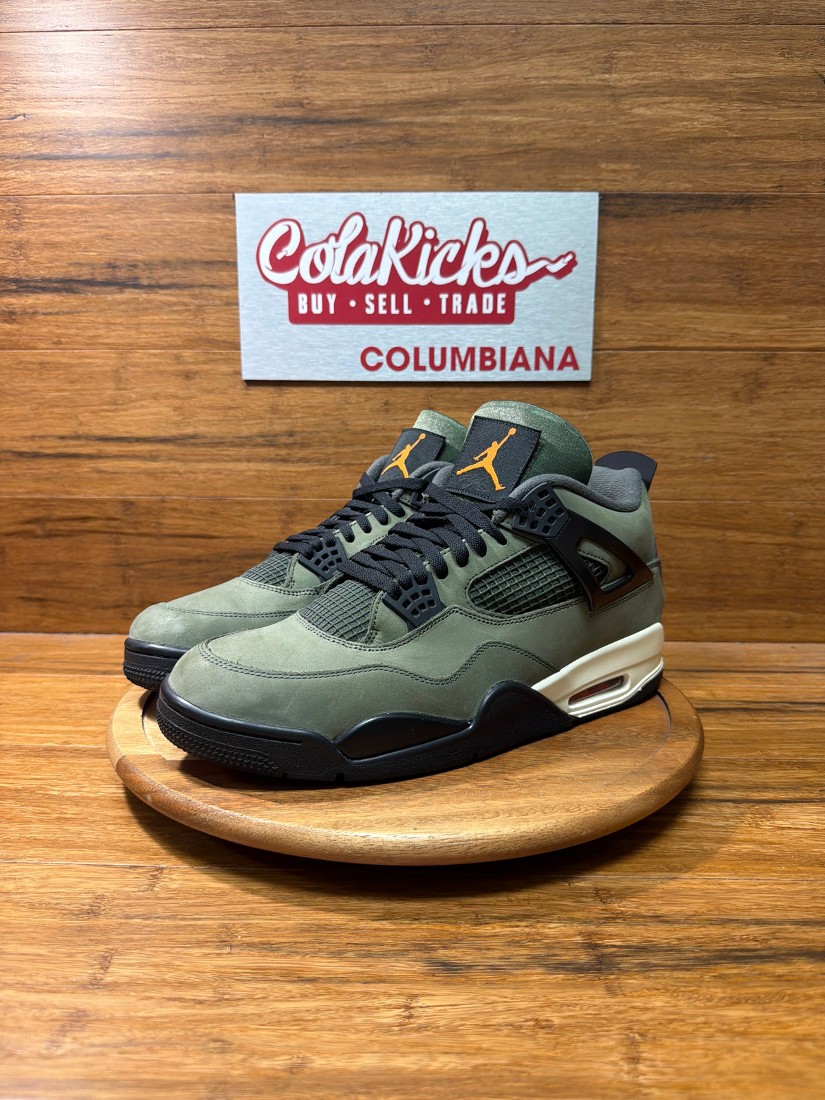 Jordan 4 Retro OG SP Undefeated (2025)