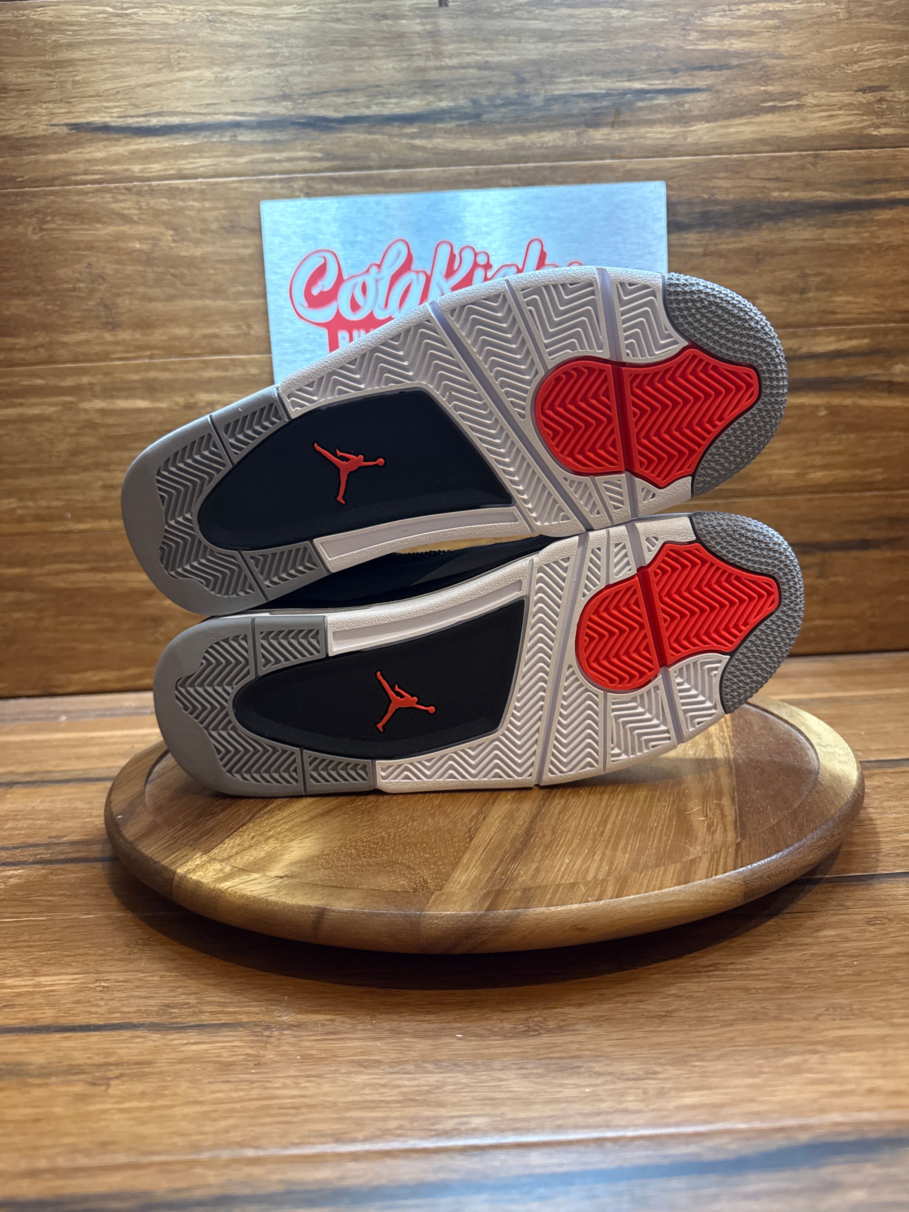Jordan 4 Retro Infrared