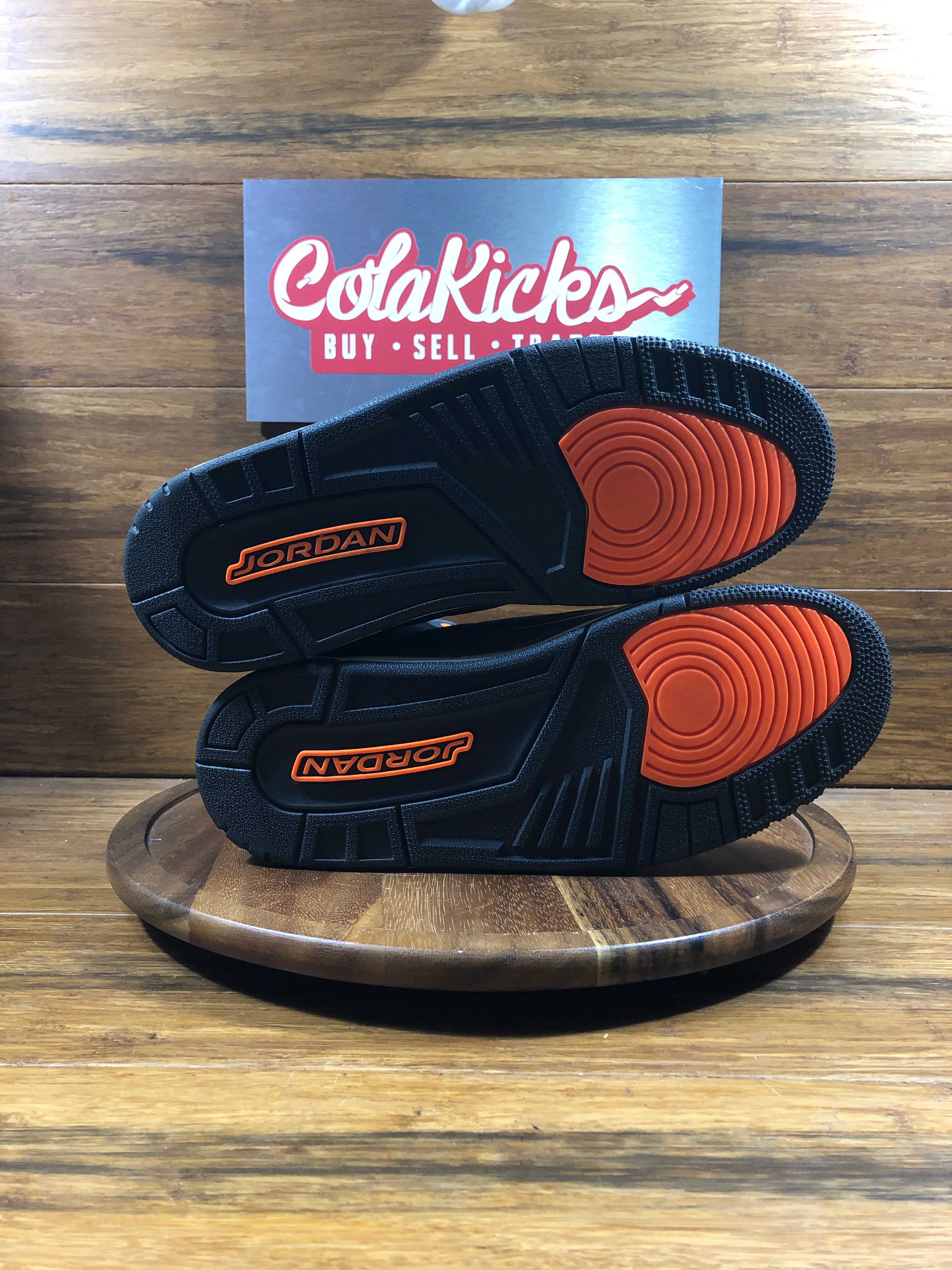 Jordan 3 Retro Fear Pack (2023)