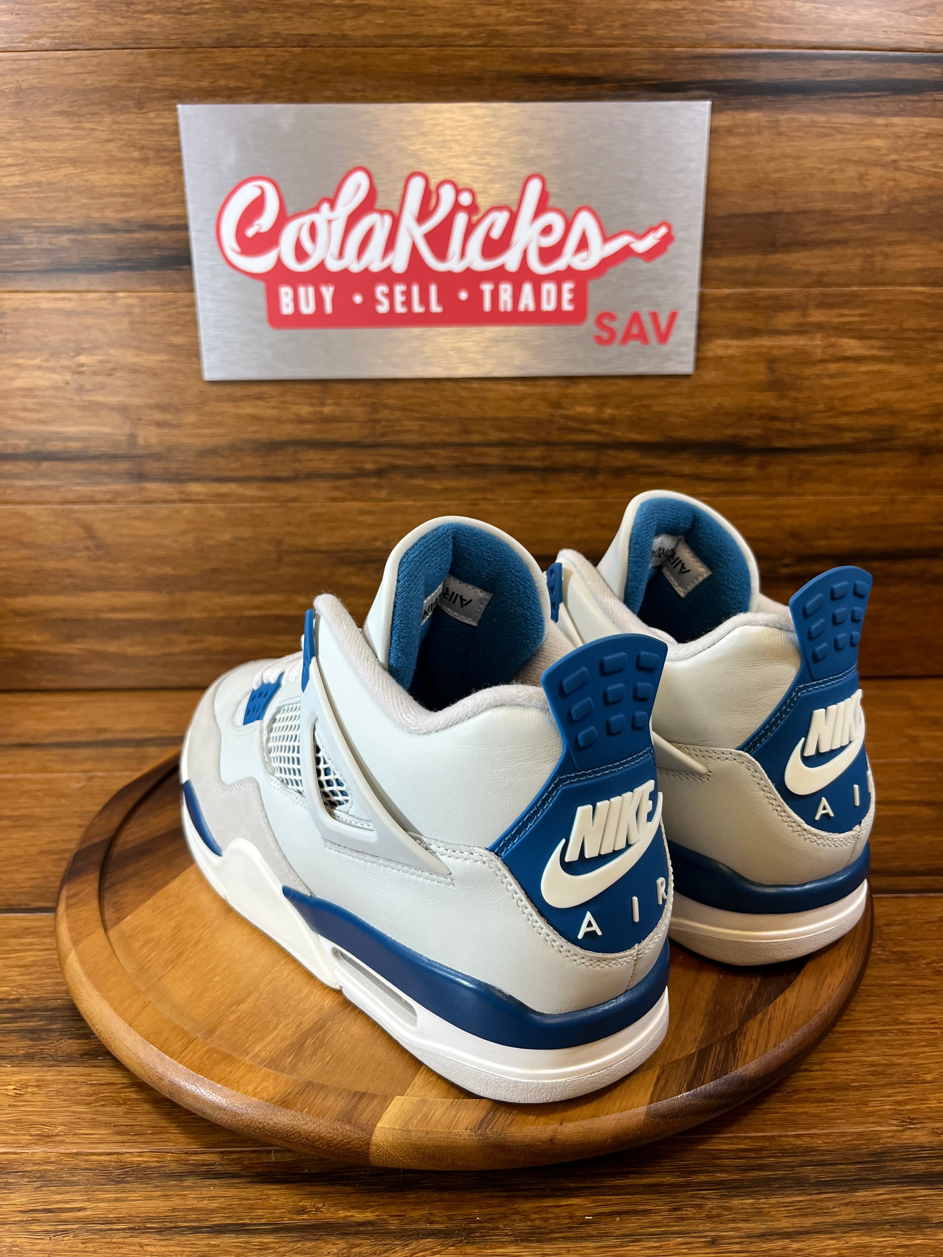 Jordan 4 Retro Military Blue (2024)