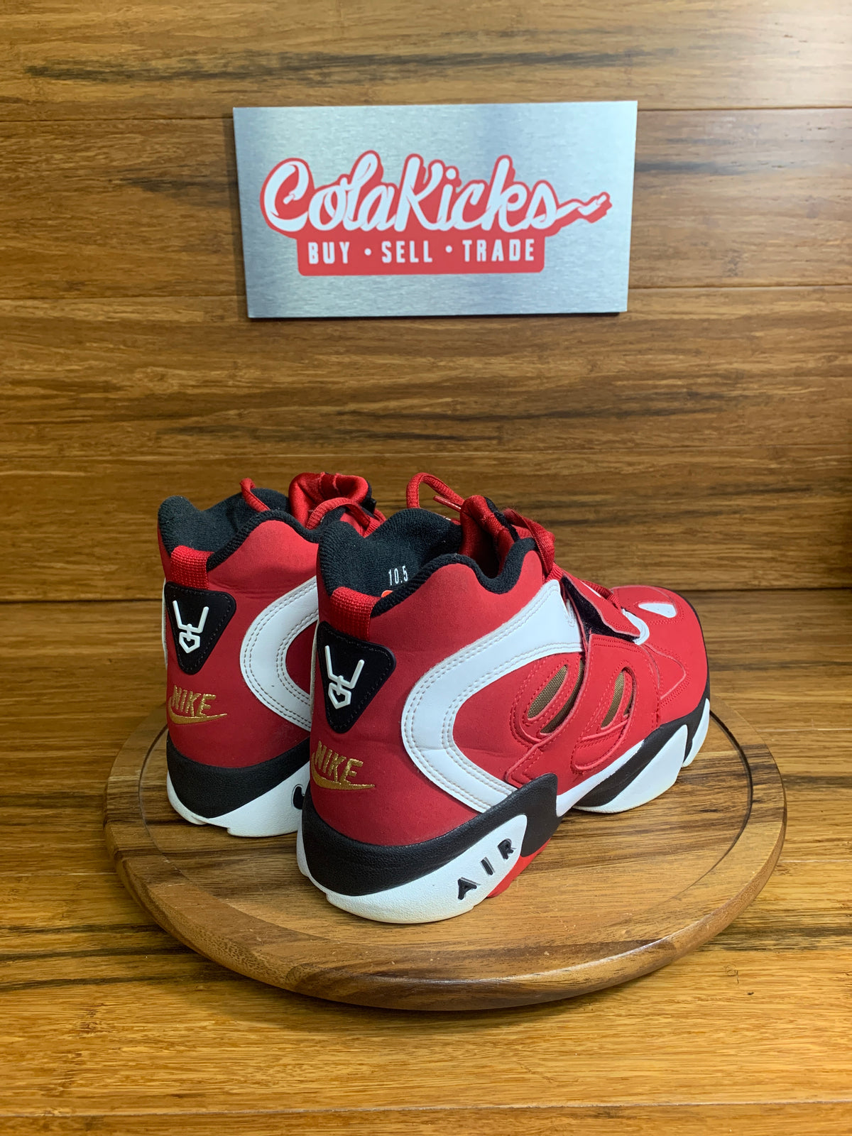 Nike Air Diamond Turf 2 Red Gold (2026)