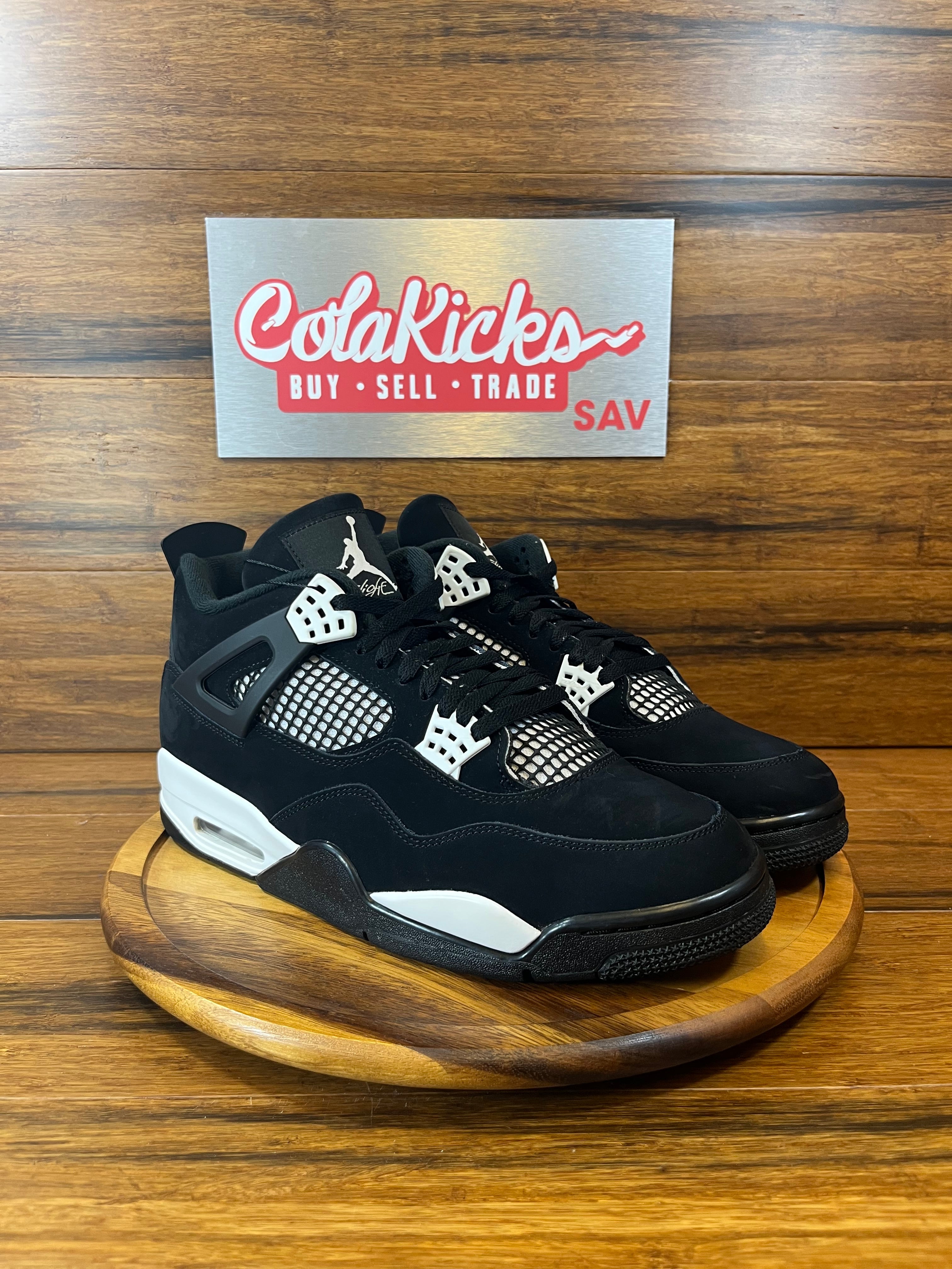 Jordan 4 Retro White Thunder