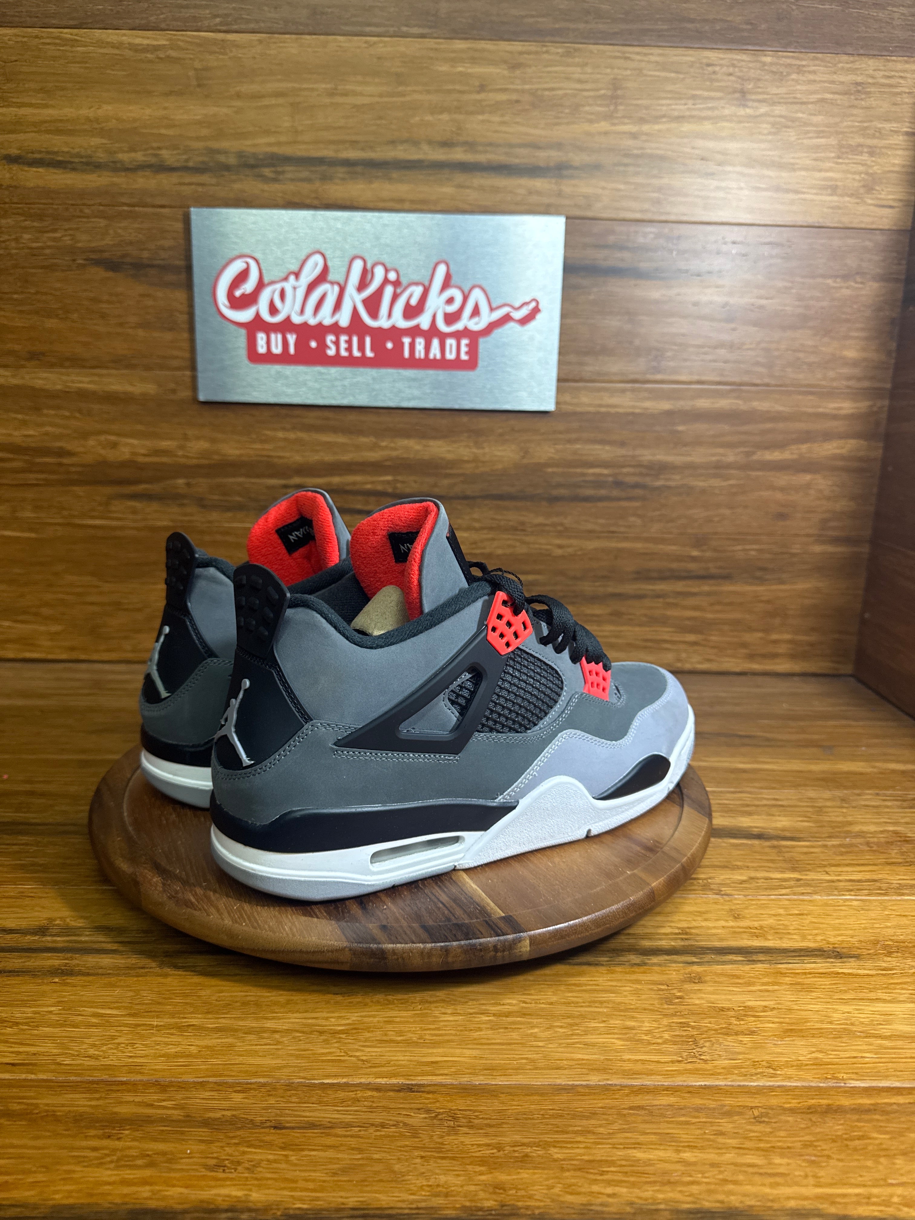 Jordan 4 Retro Infrared