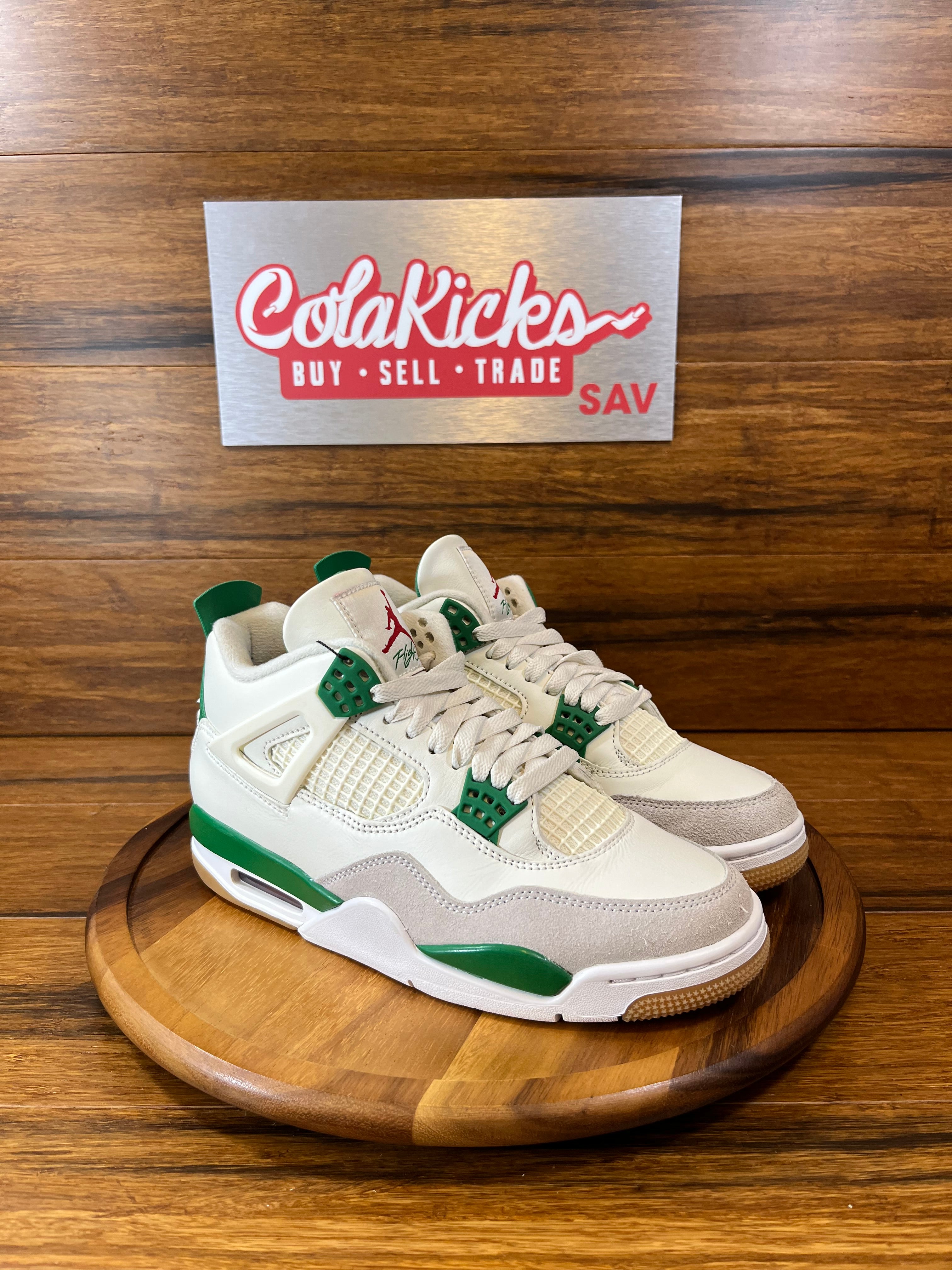 Jordan 4 Retro SB Pine Green