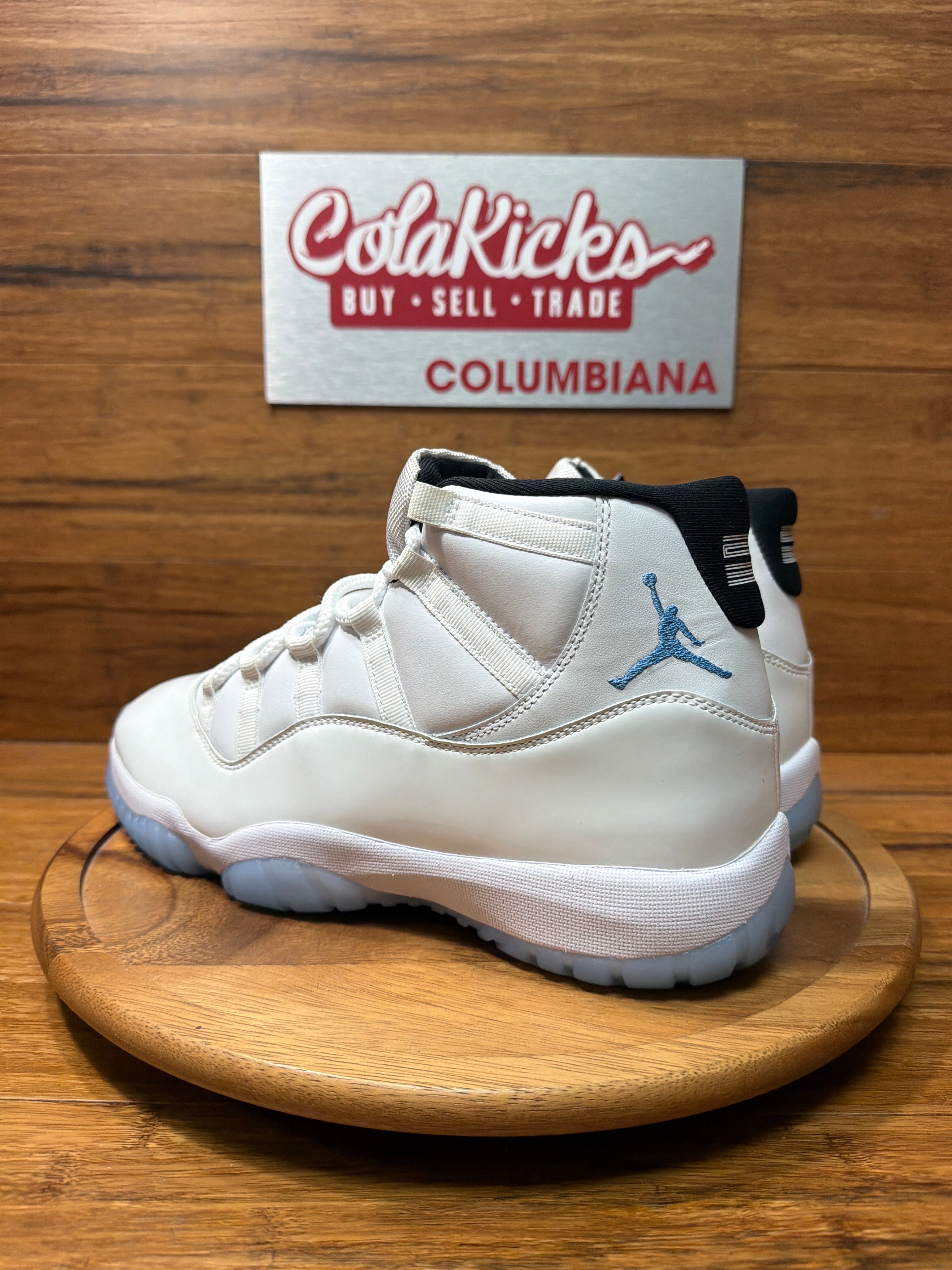 Jordan 11 Retro Legend Blue (2024)