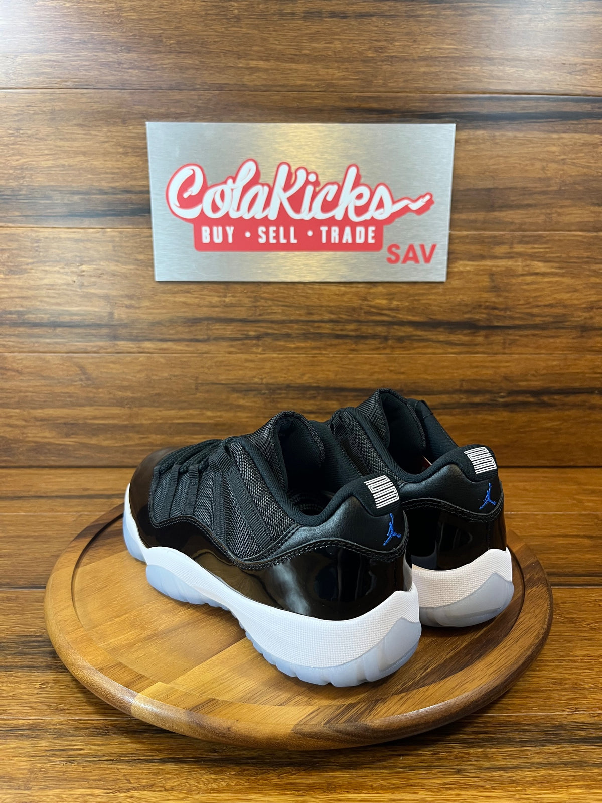 Jordan 11 Retro Low Space Jam