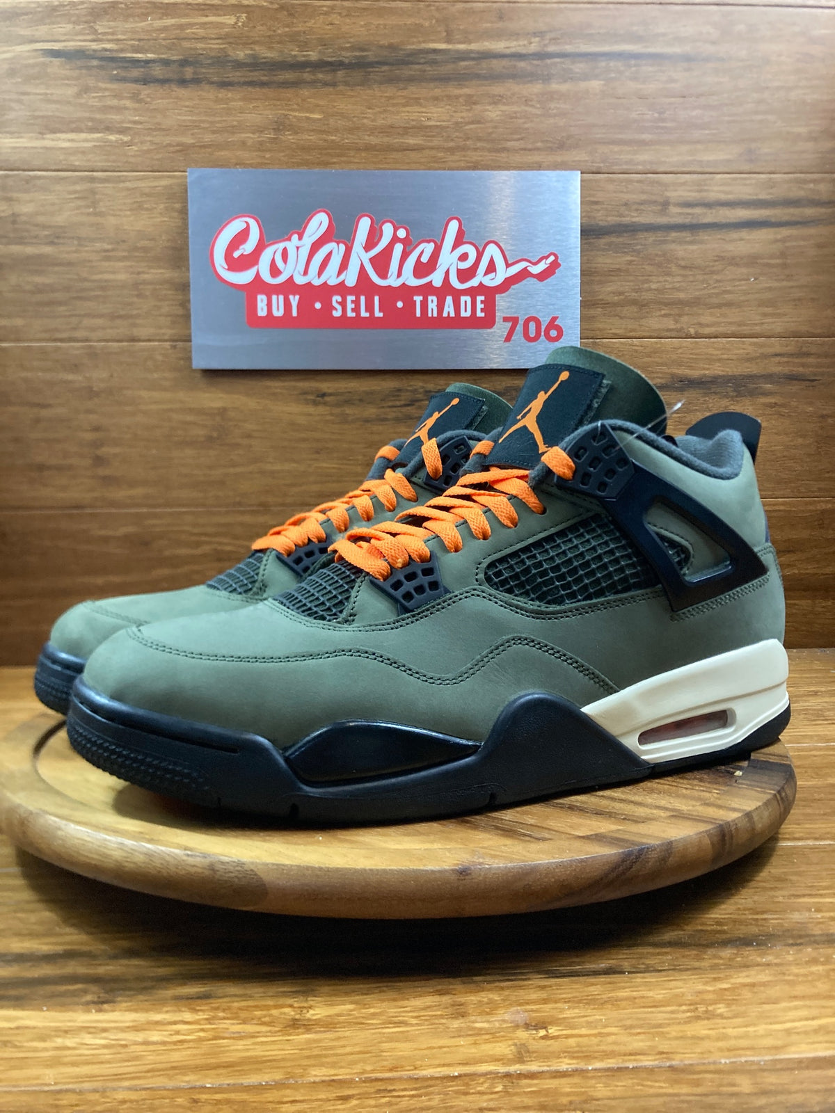 Jordan 4 Retro OG SP Undefeated (2025)