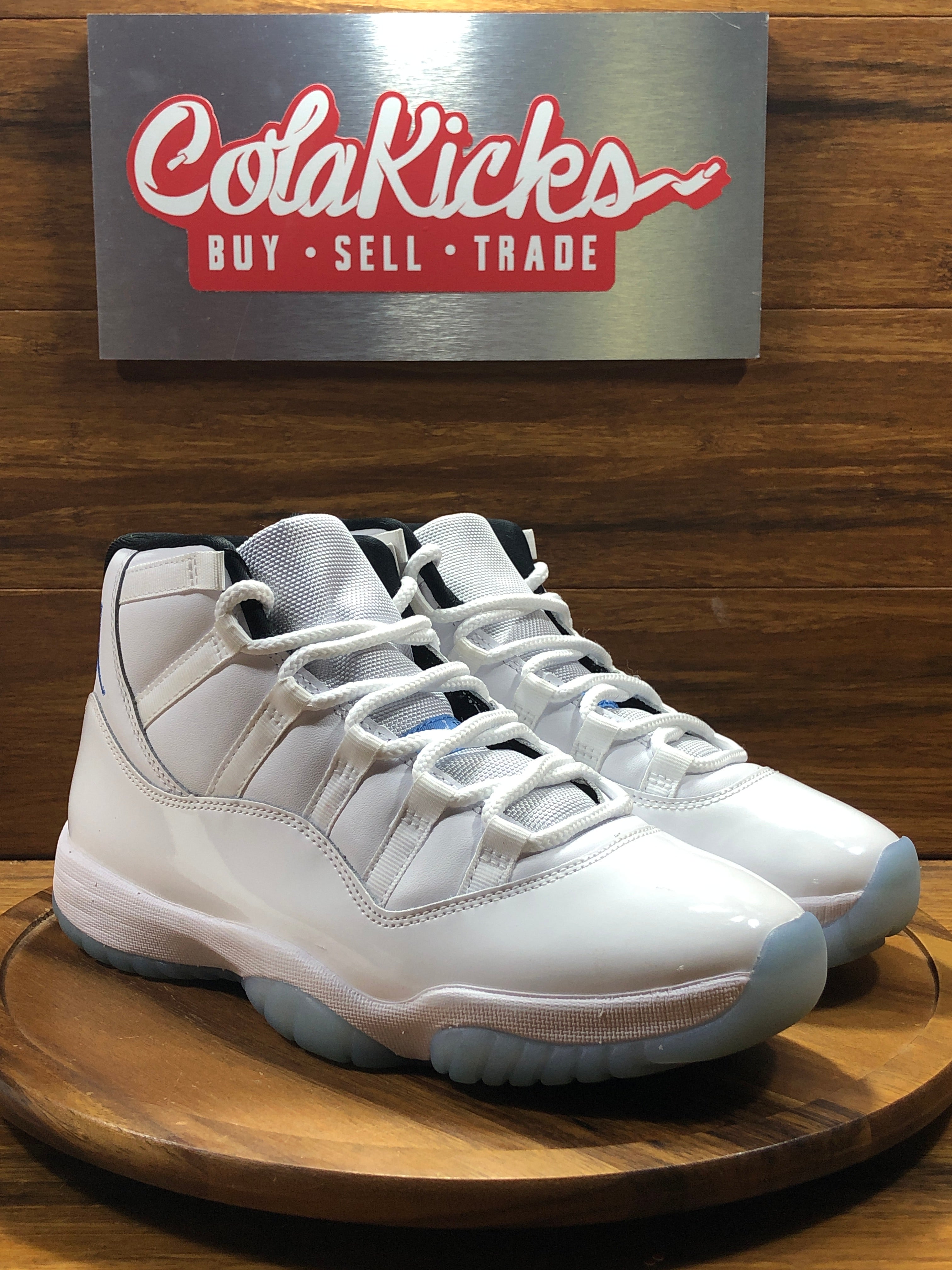 Jordan 11 Retro Legend Blue (2024)