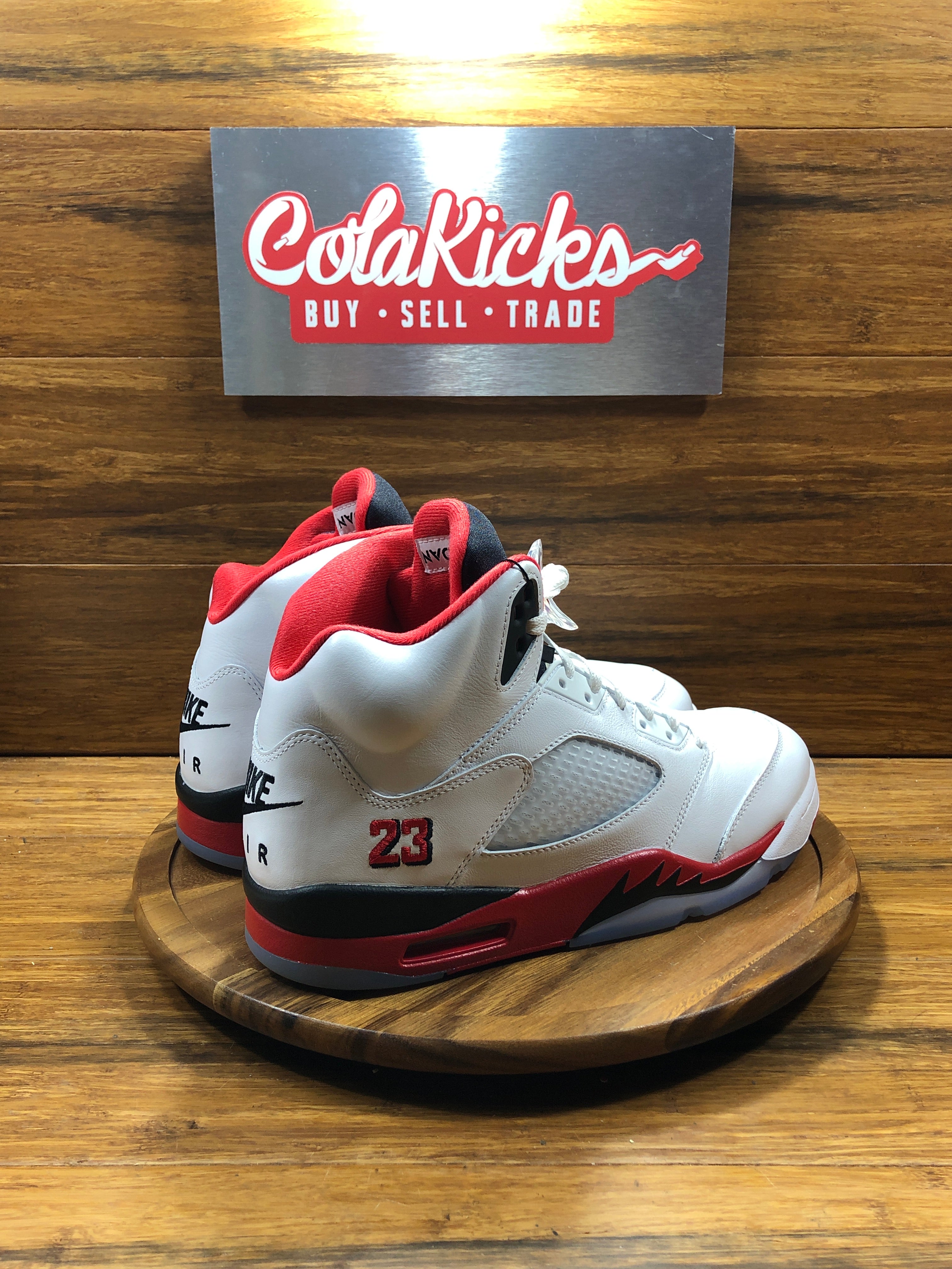 Jordan 5 Retro Fire Red Black Tongue (2025)