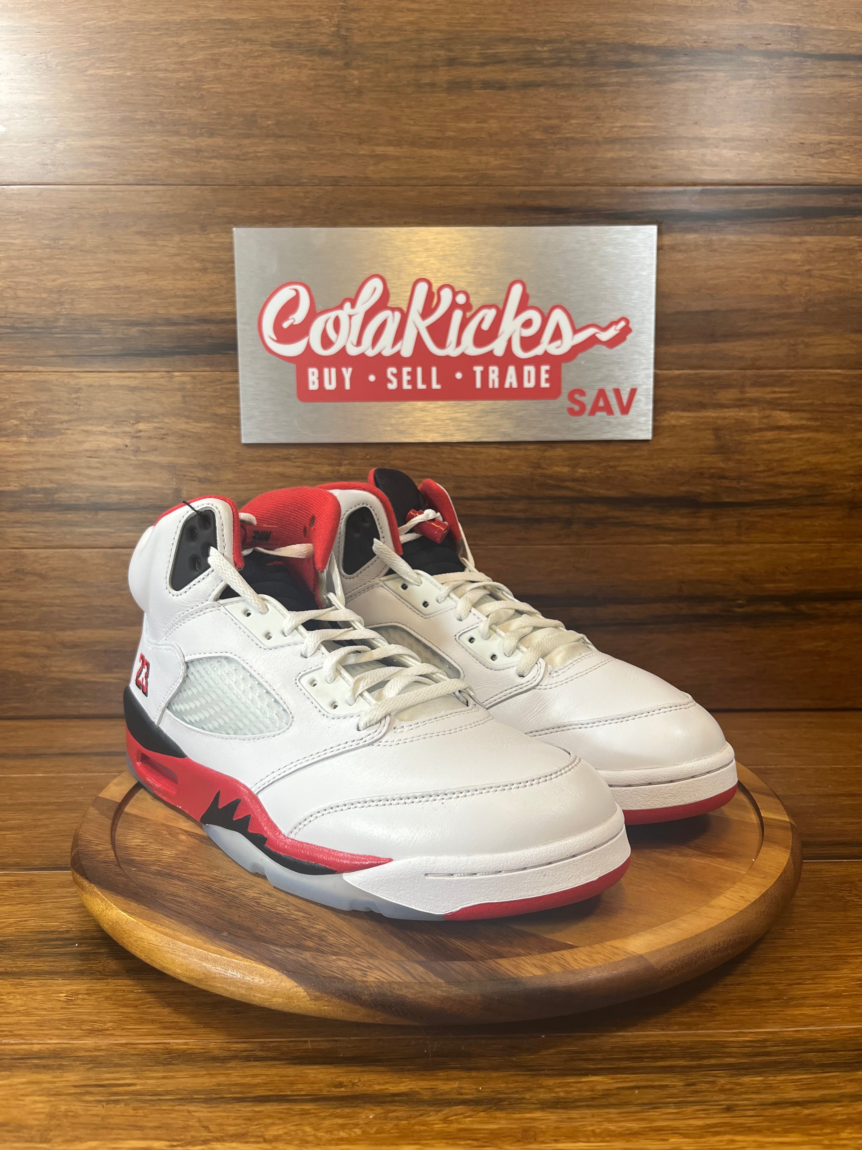 Jordan 5 Retro Fire Red Black Tongue (2025)