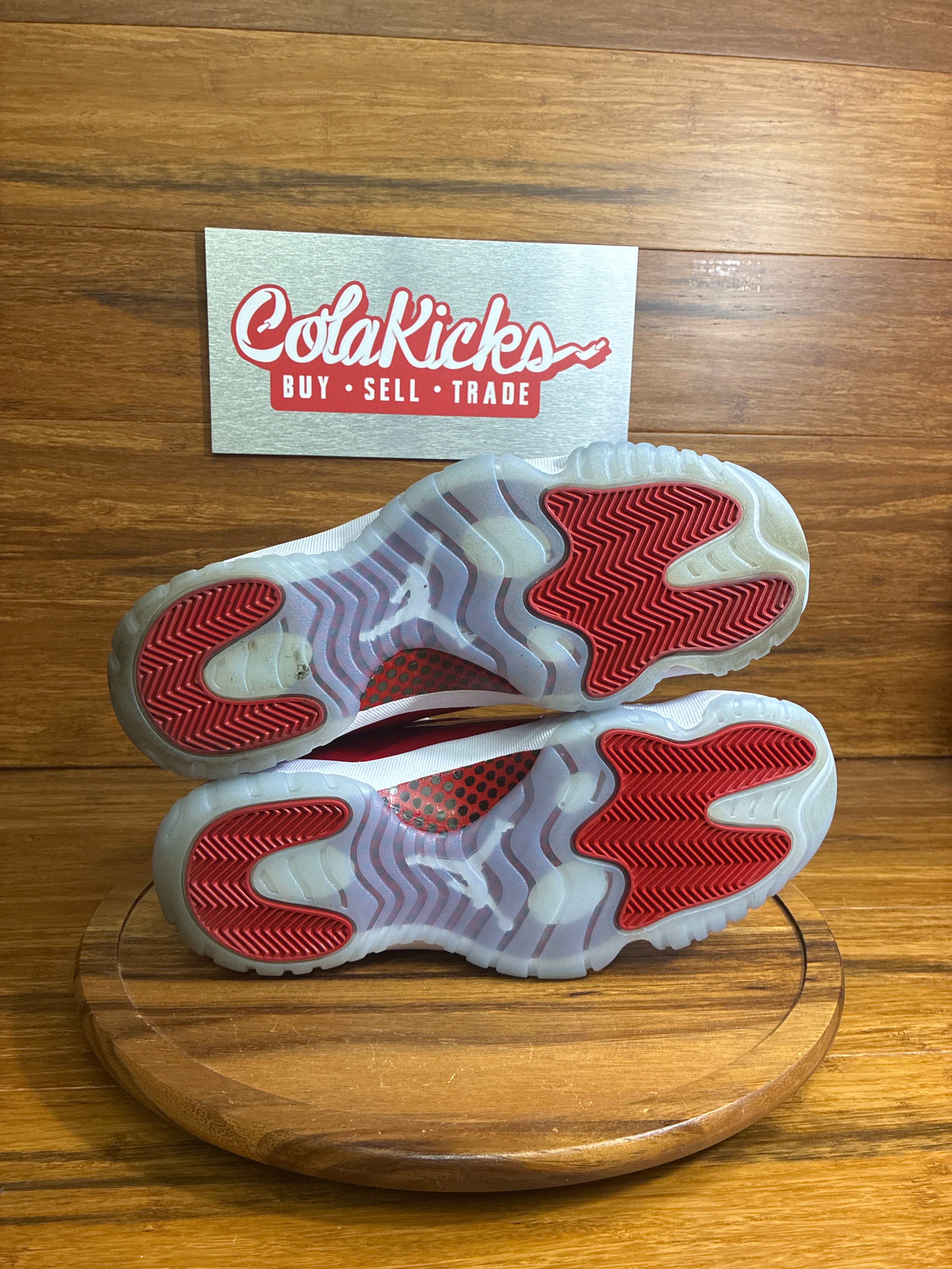 Jordan 11 Retro Cherry (2022)