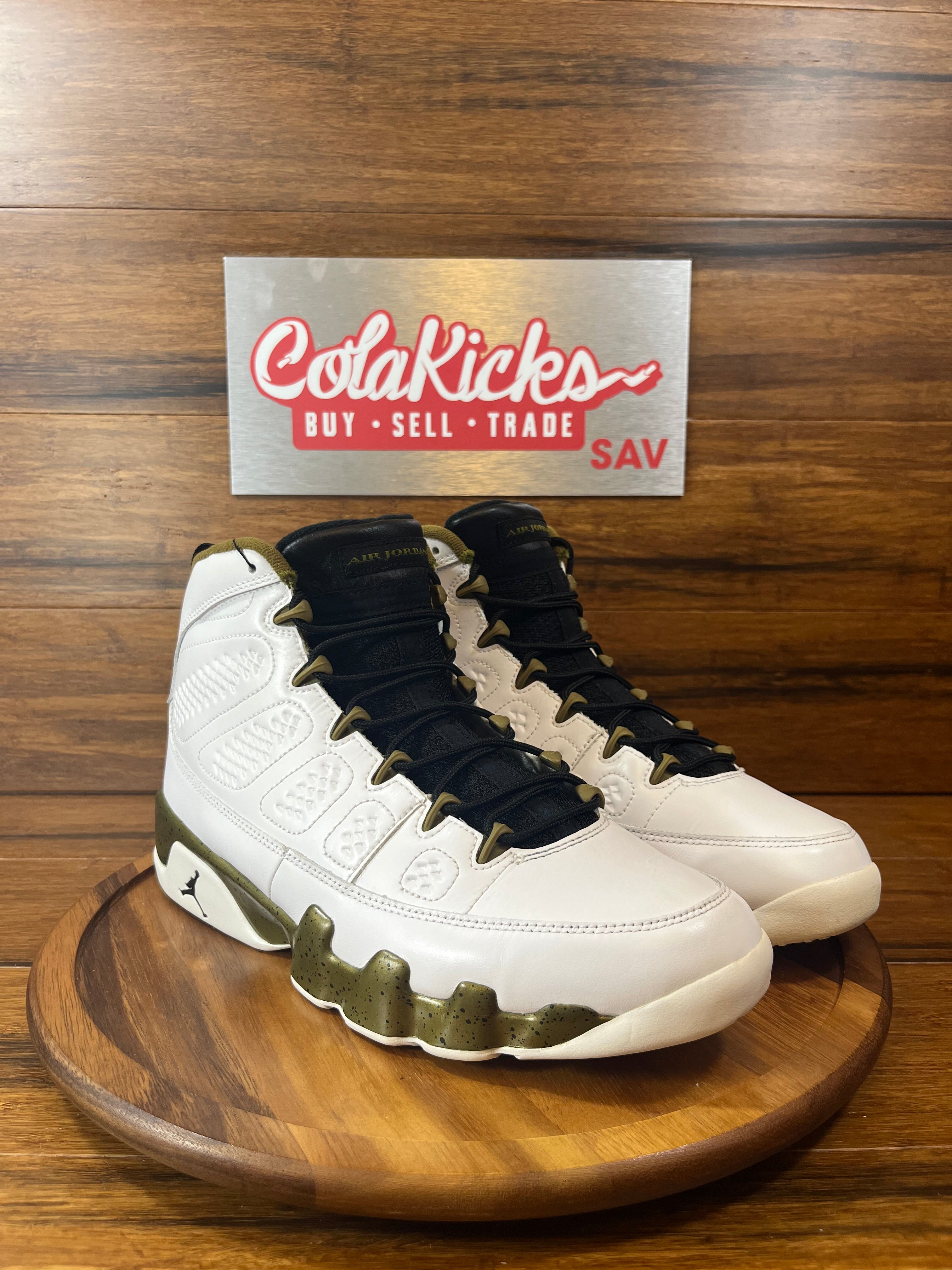 Jordan 9 Retro Statue