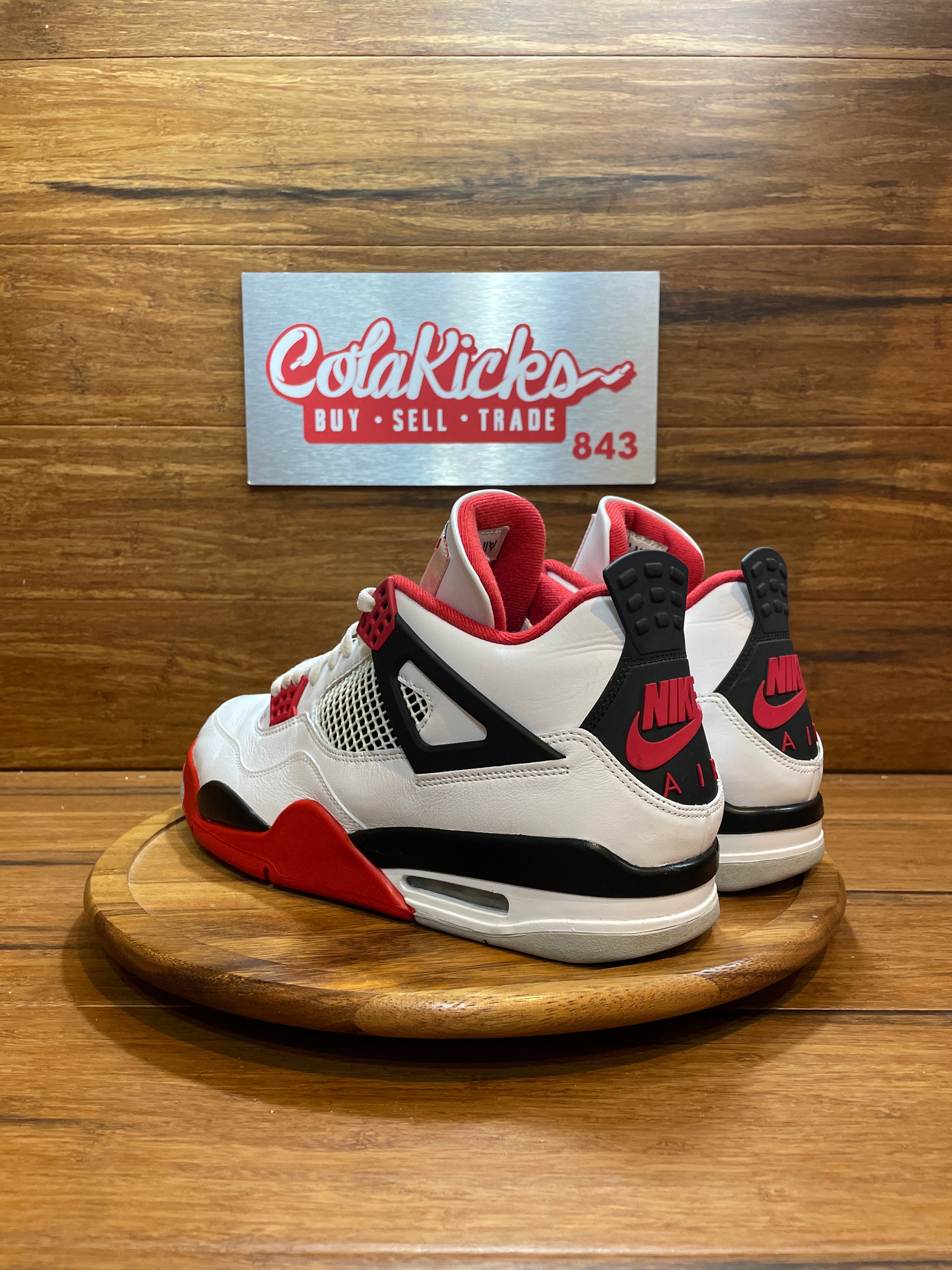 Jordan 4 Retro Fire Red (2020)