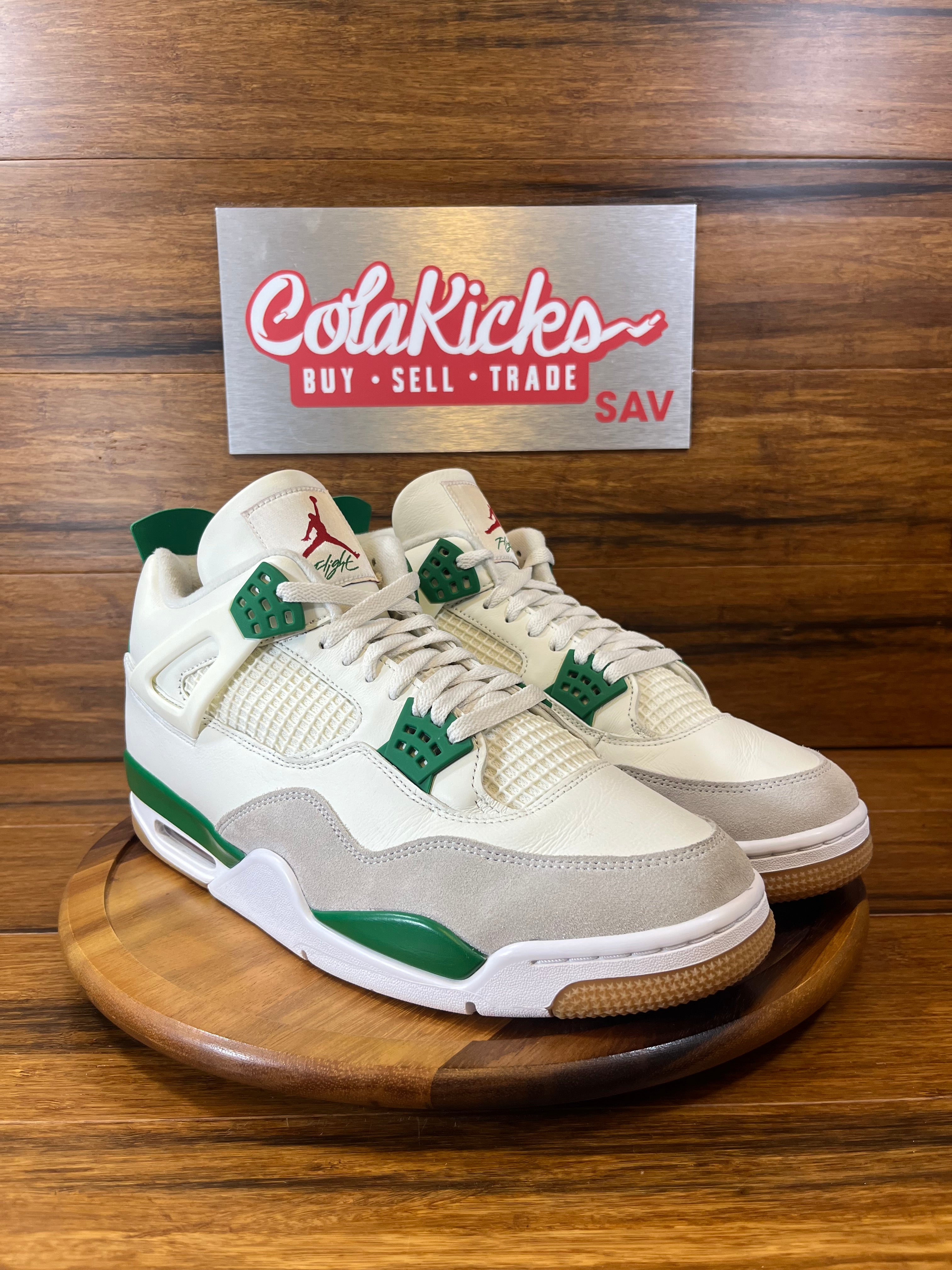 Jordan 4 Retro SB Pine Green