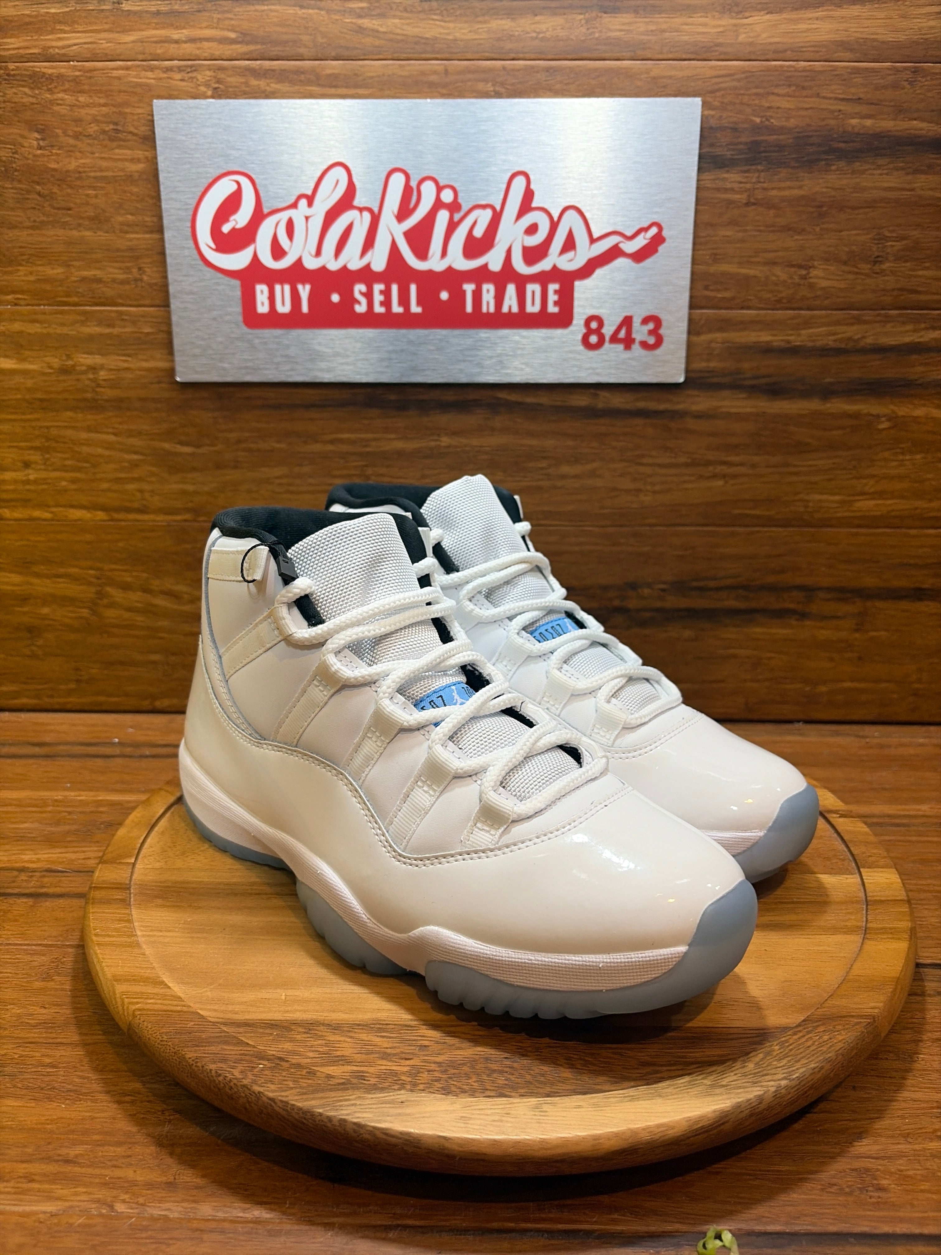 Jordan 11 Retro Legend Blue (2024)