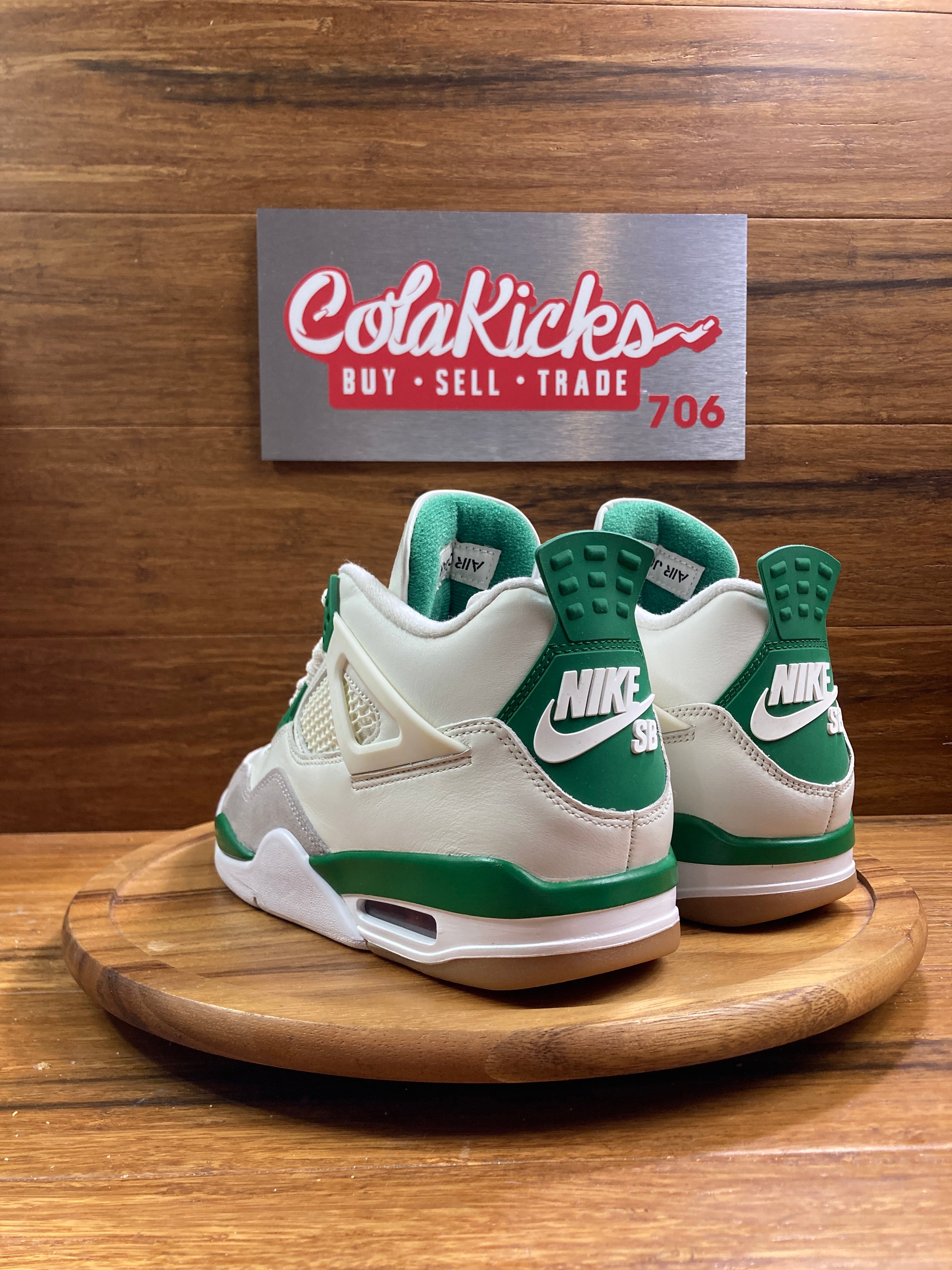 Jordan 4 Retro SB Pine Green