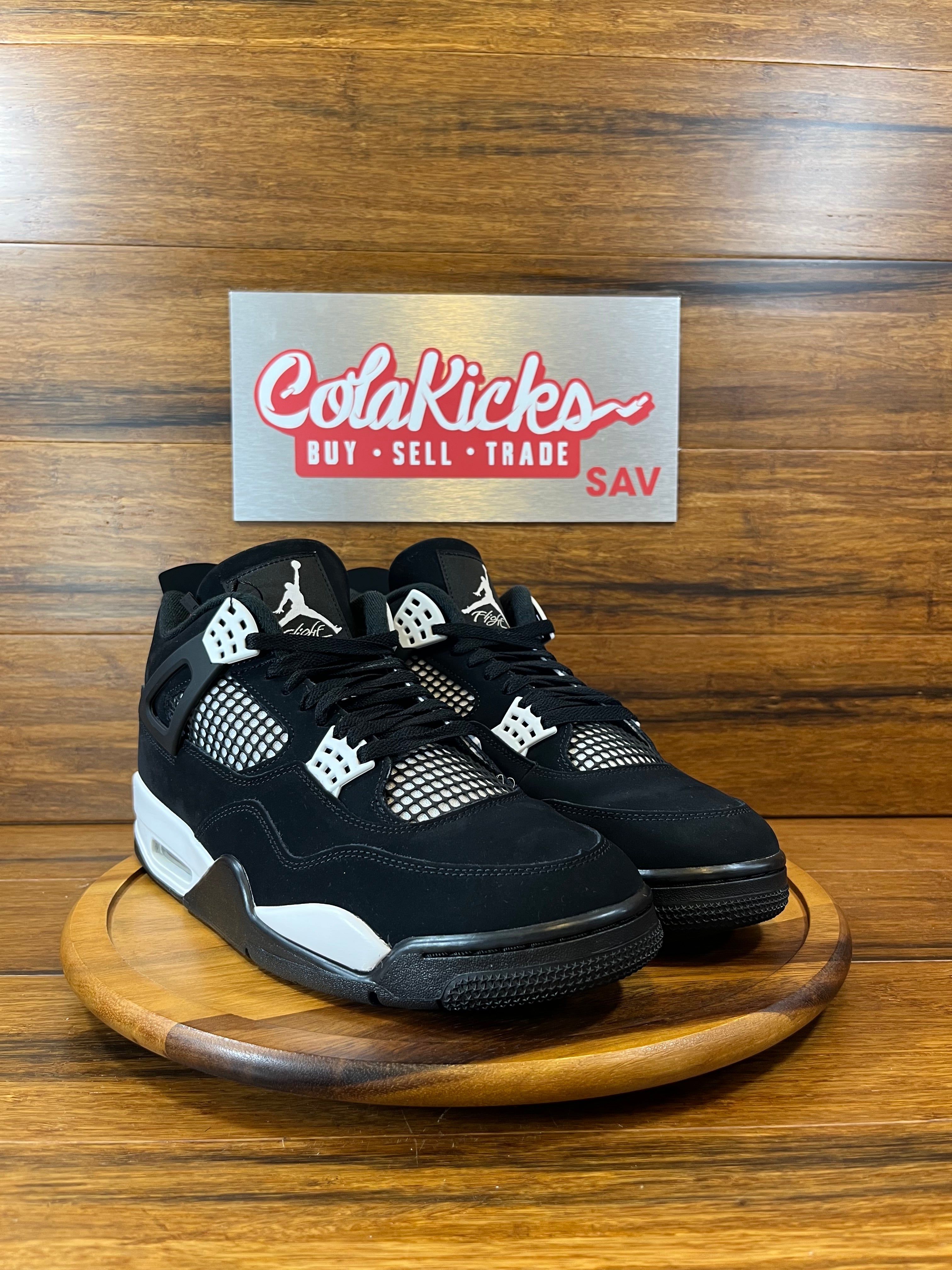 Jordan 4 Retro White Thunder