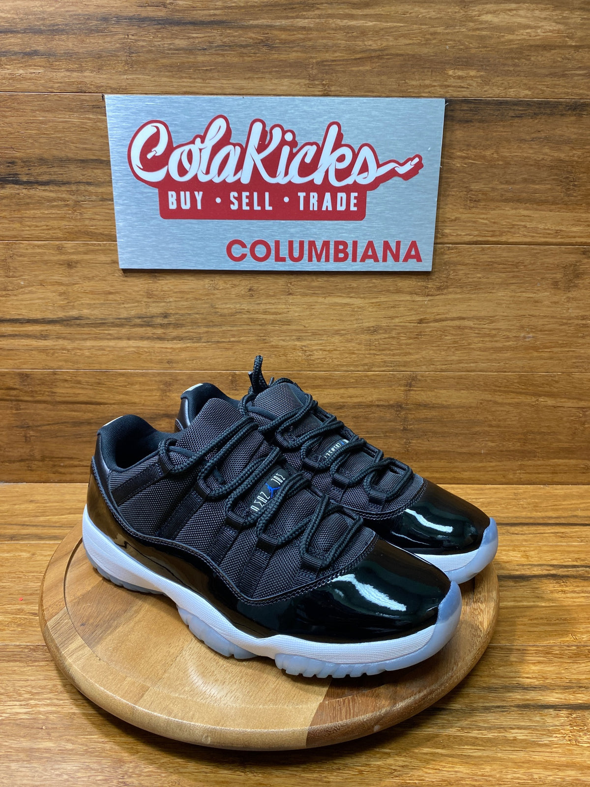 Jordan 11 Retro Low Space Jam