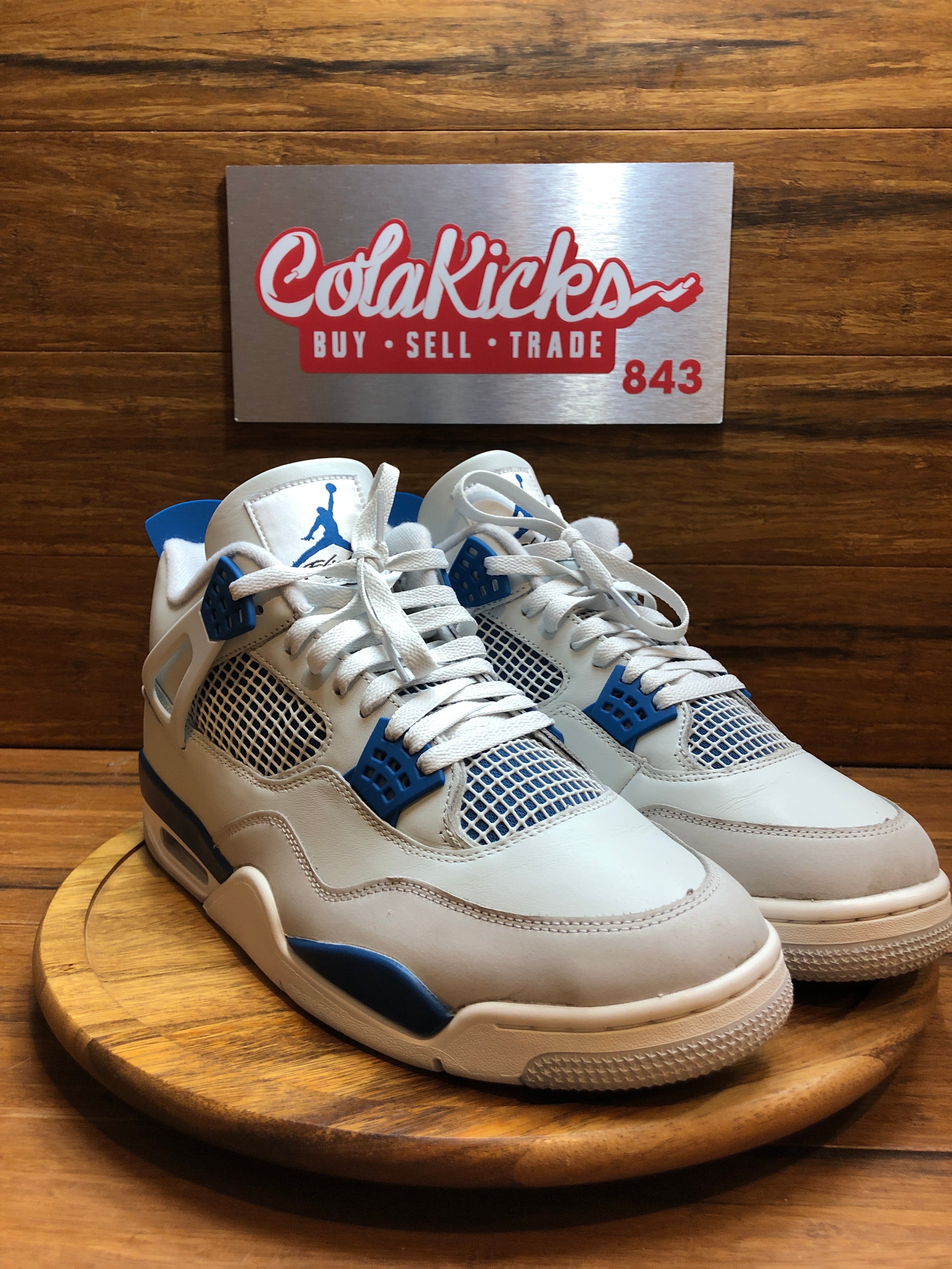Jordan 4 Retro Military Blue (2024)