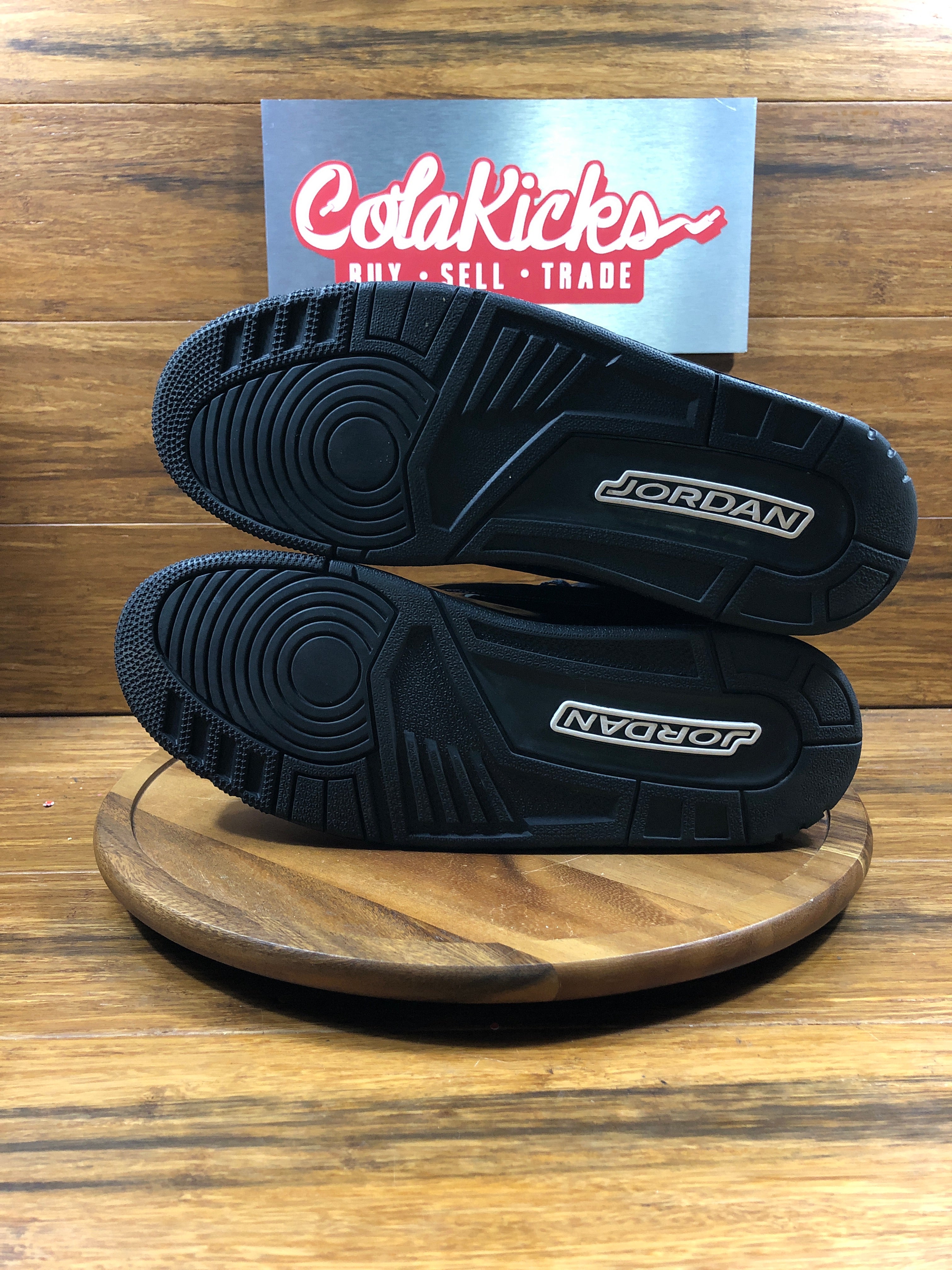 Jordan 3 Retro Black Cat (2025)