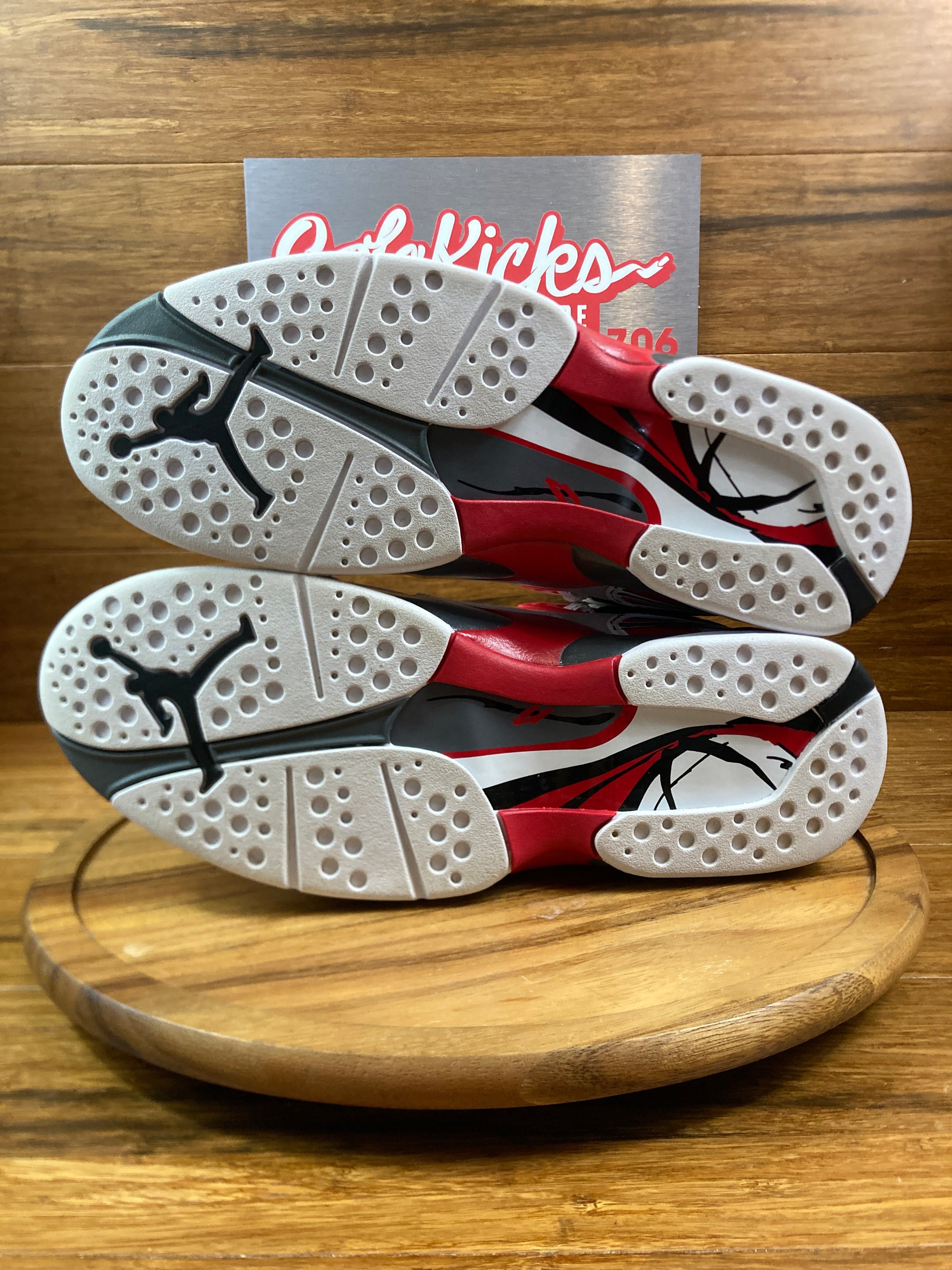 Jordan 8 Retro White True Red (2025)