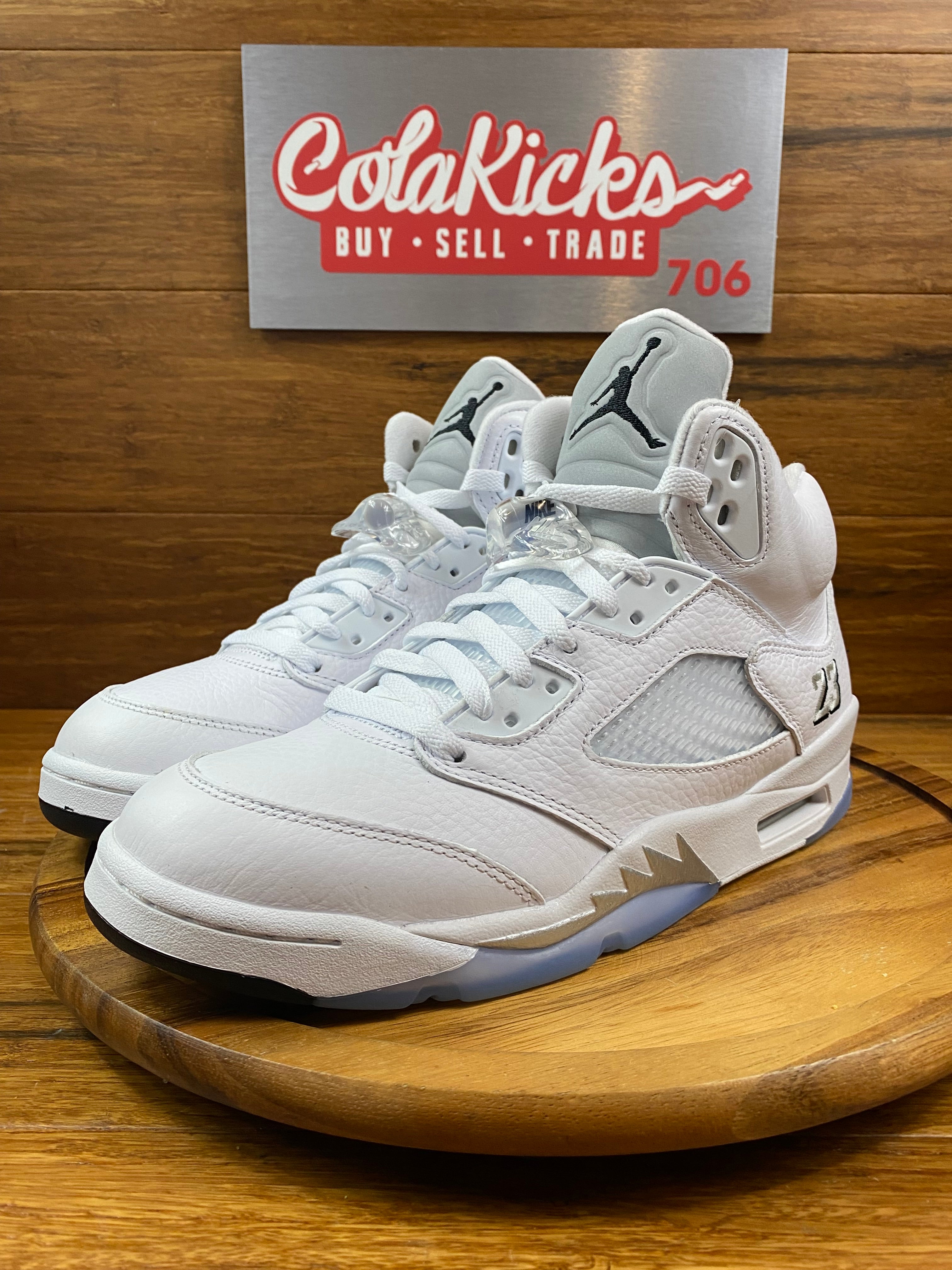 Jordan 5 Retro White Metallic (2026)