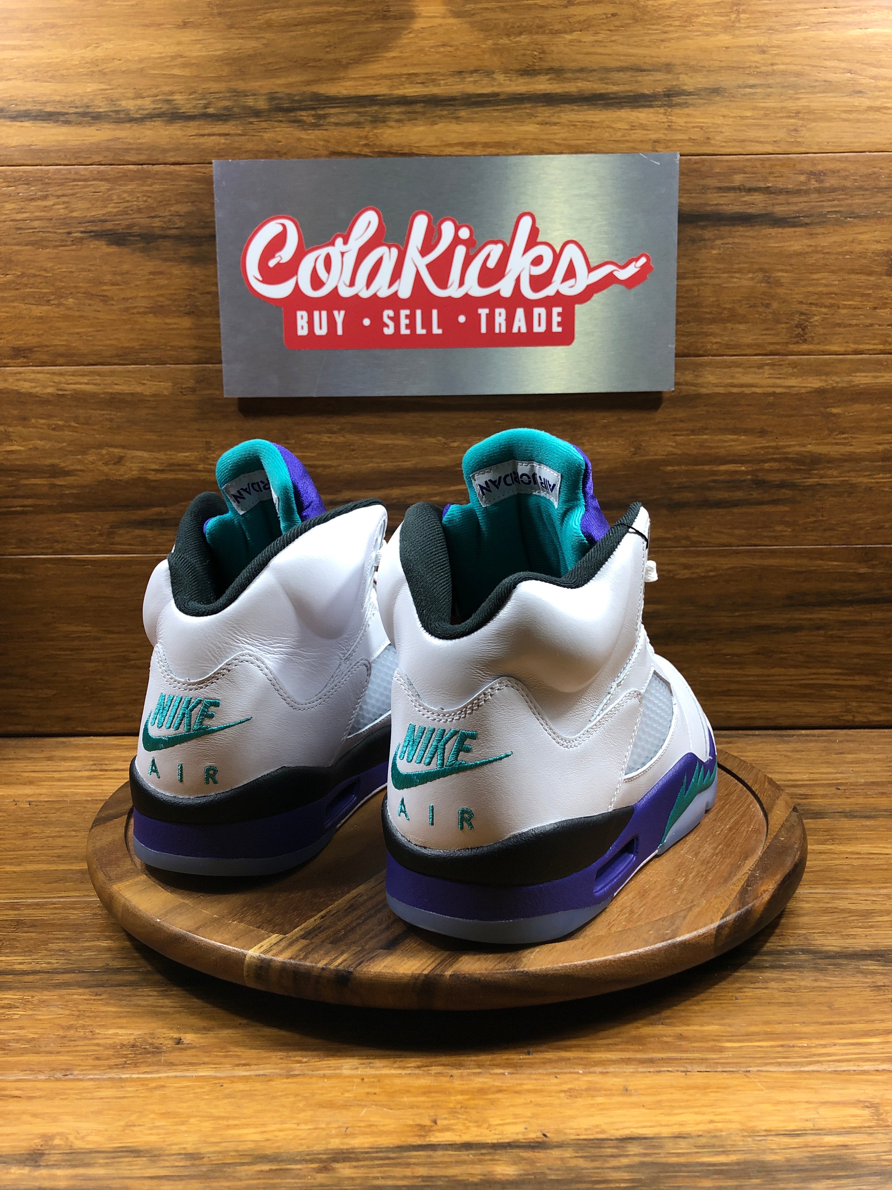 Jordan 5 Retro Grape (2025)