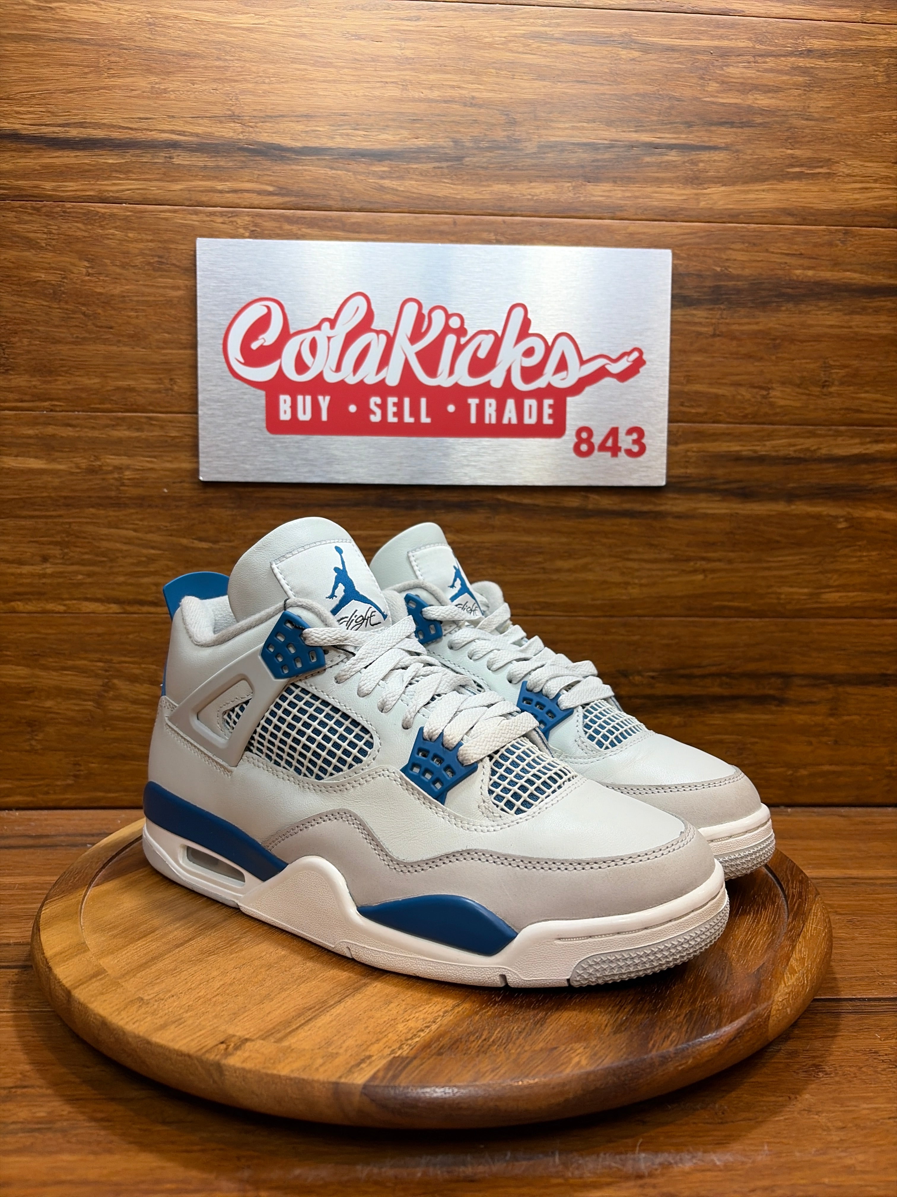 Jordan 4 Retro Military Blue (2024)