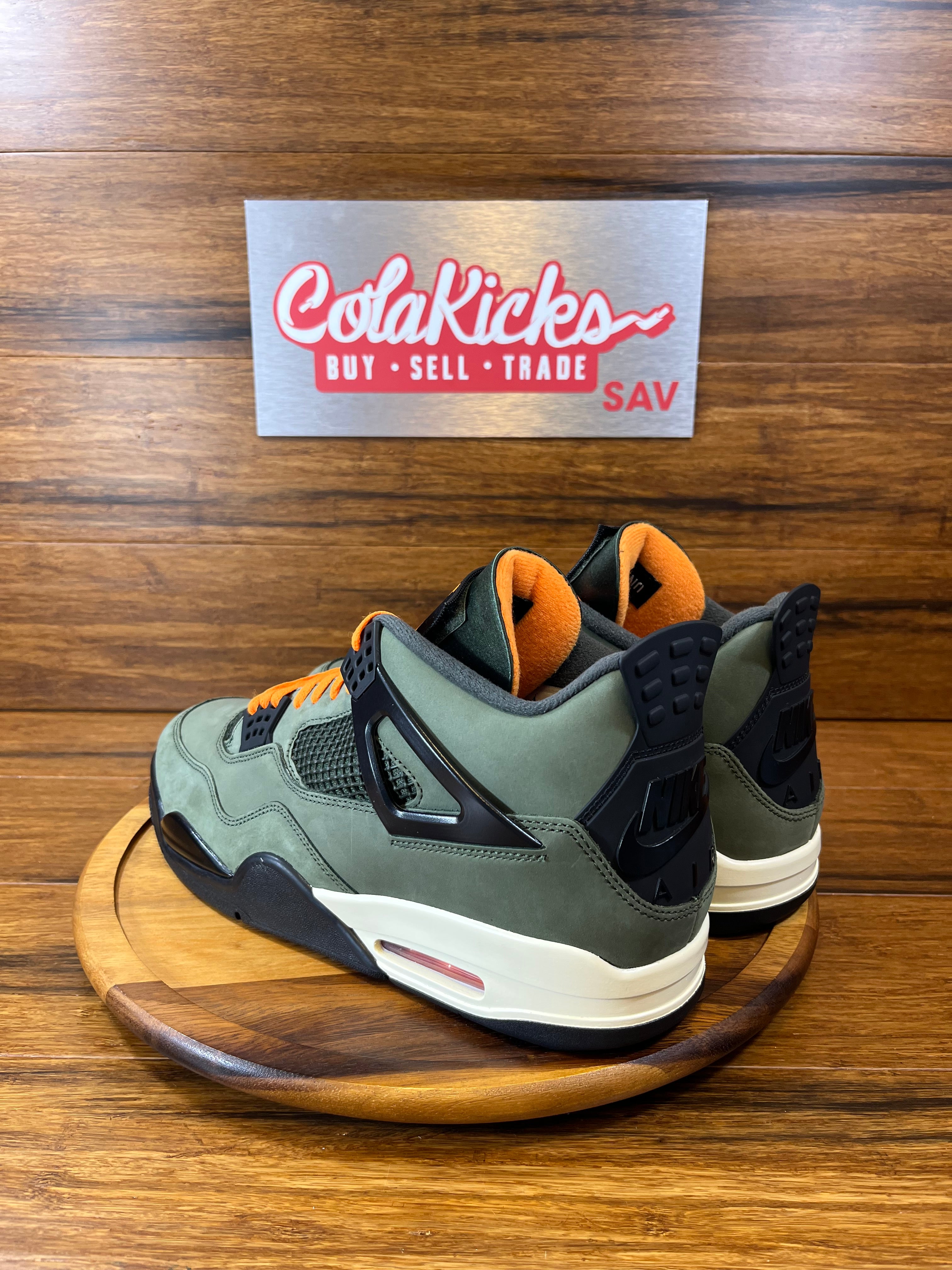 Jordan 4 Retro OG SP Undefeated (2025)