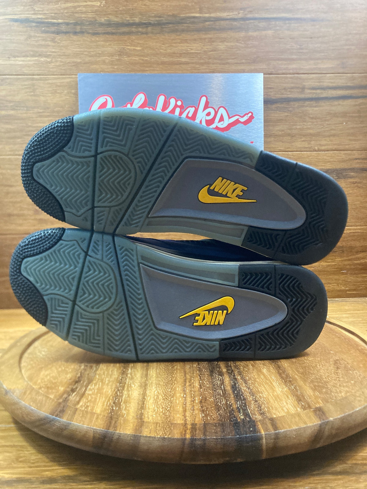 Jordan 4 Retro Lakers