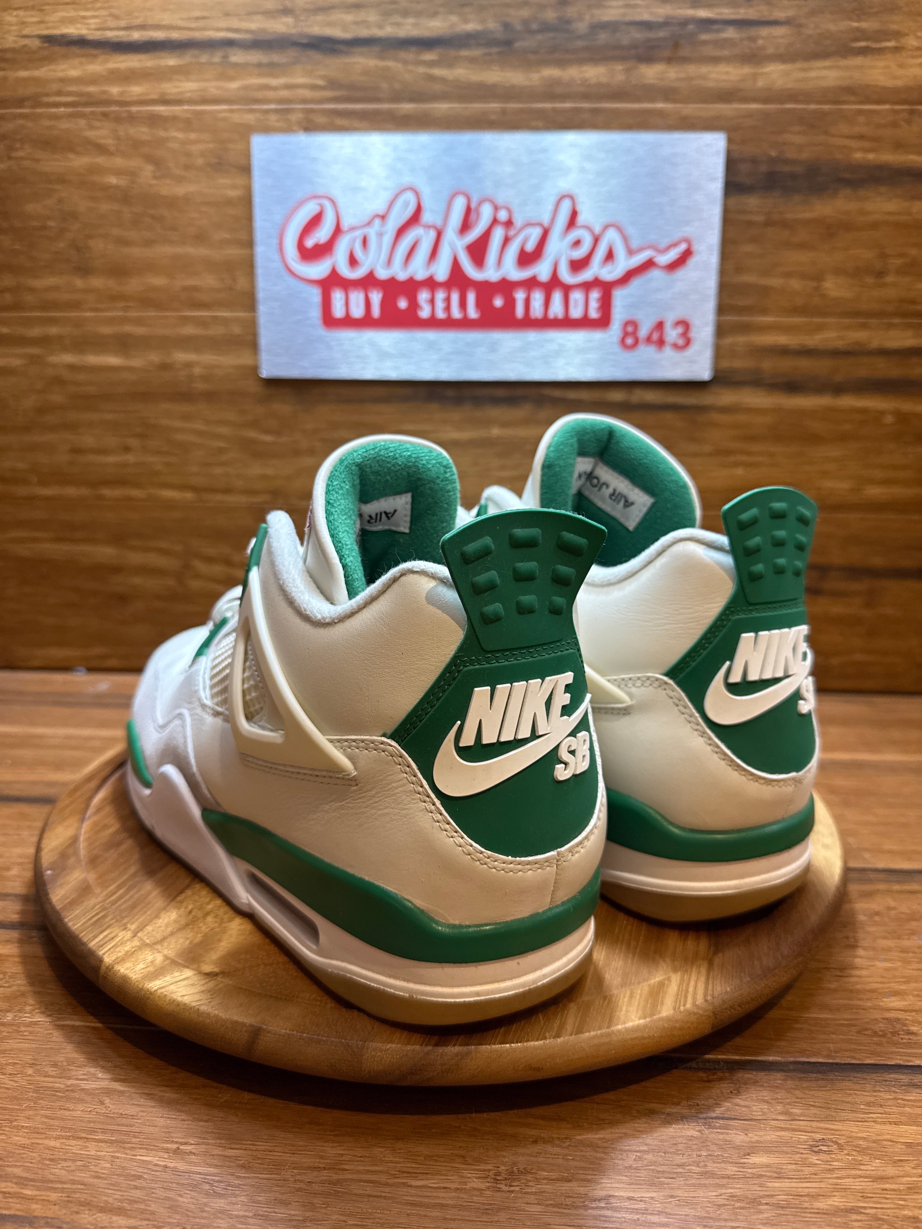 Jordan 4 Retro SB Pine Green