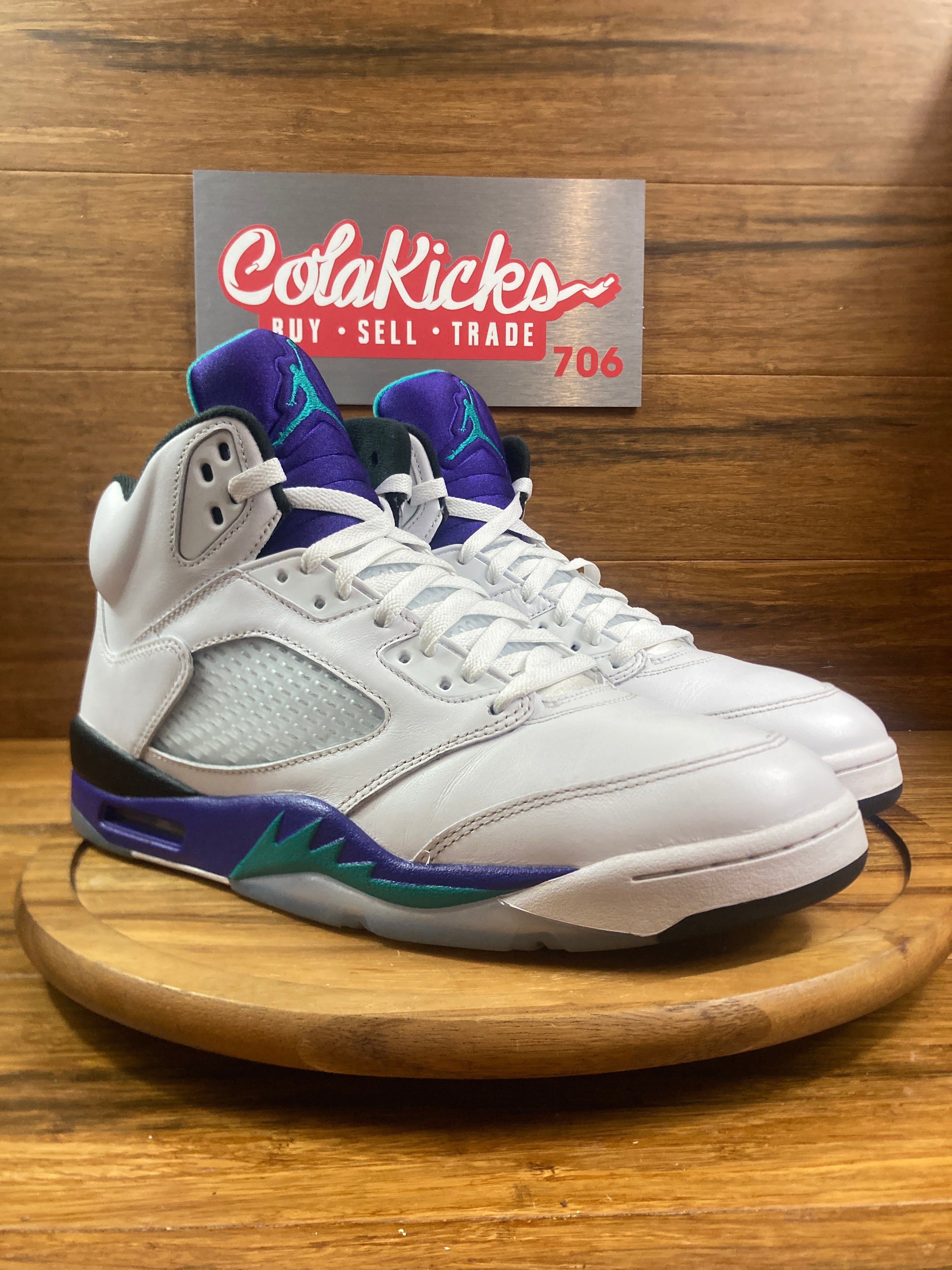 Jordan 5 Retro Grape (2025)