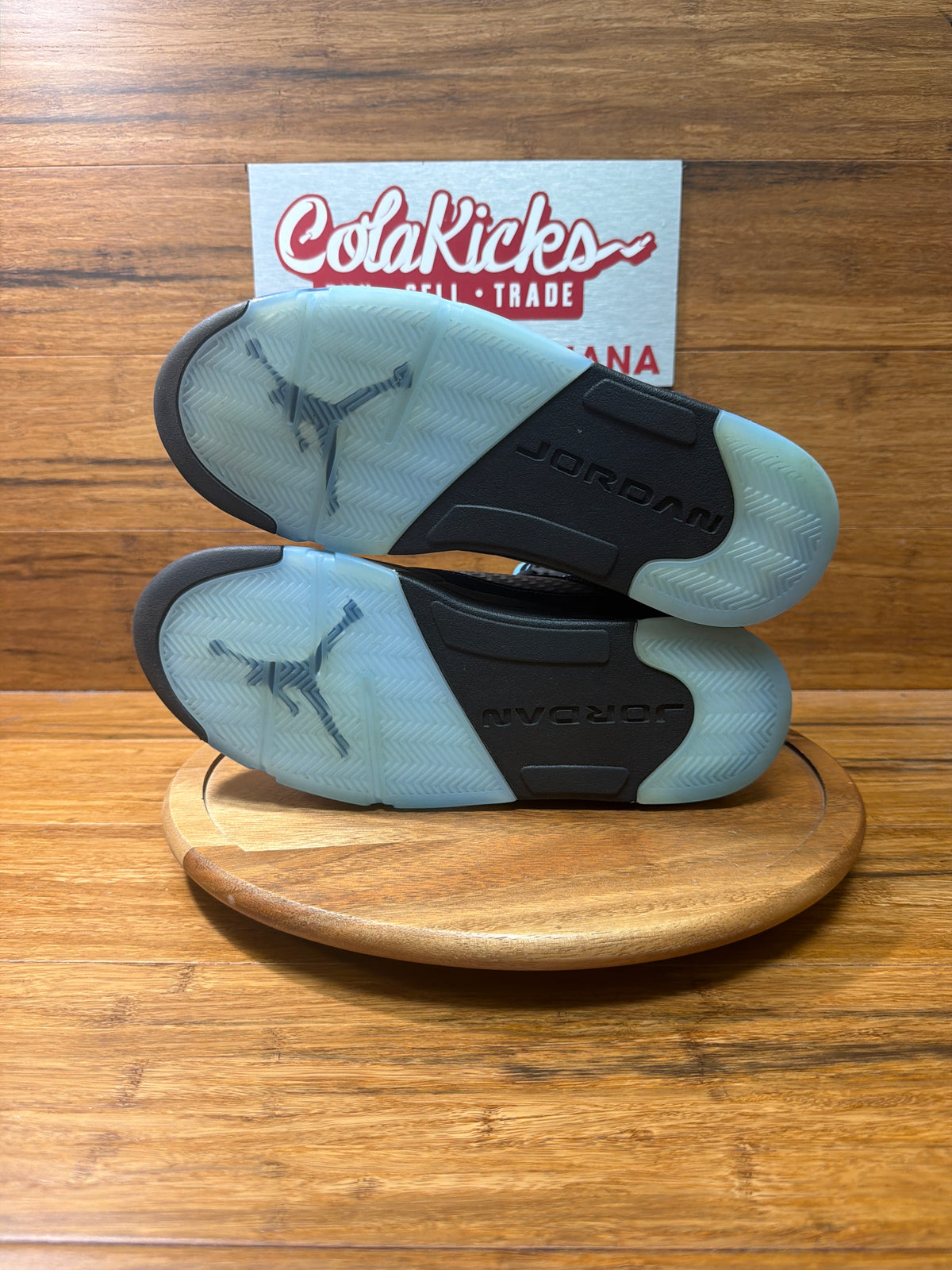 Jordan 5 Retro Black University Blue (2026)