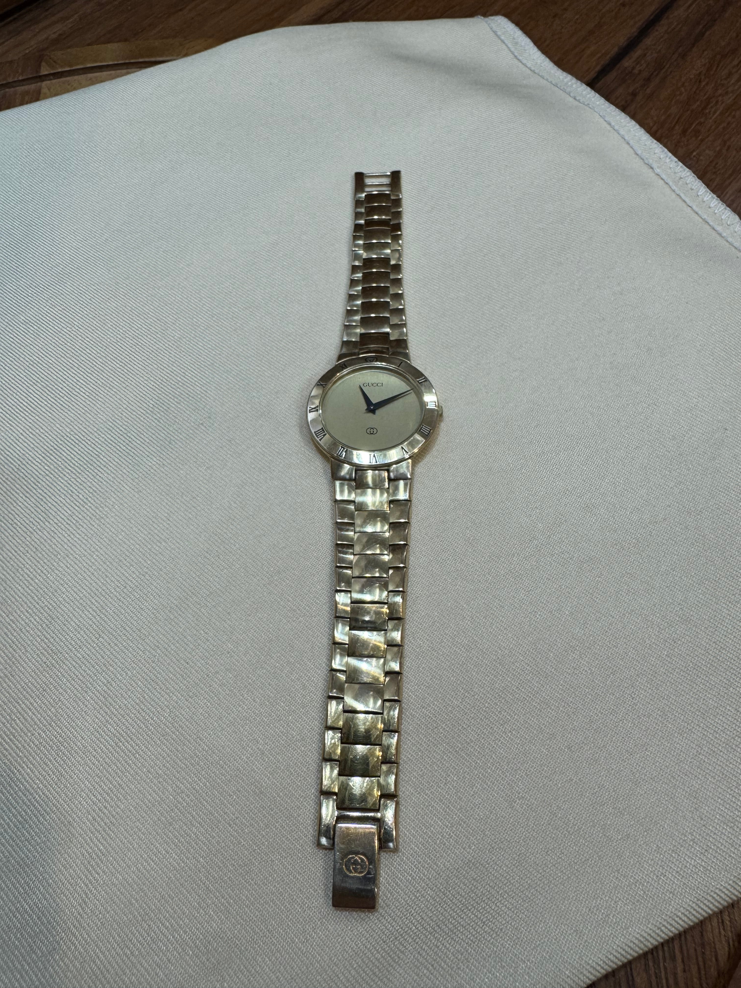 Gucci 3300M Champagne Dial Gold Plate Band