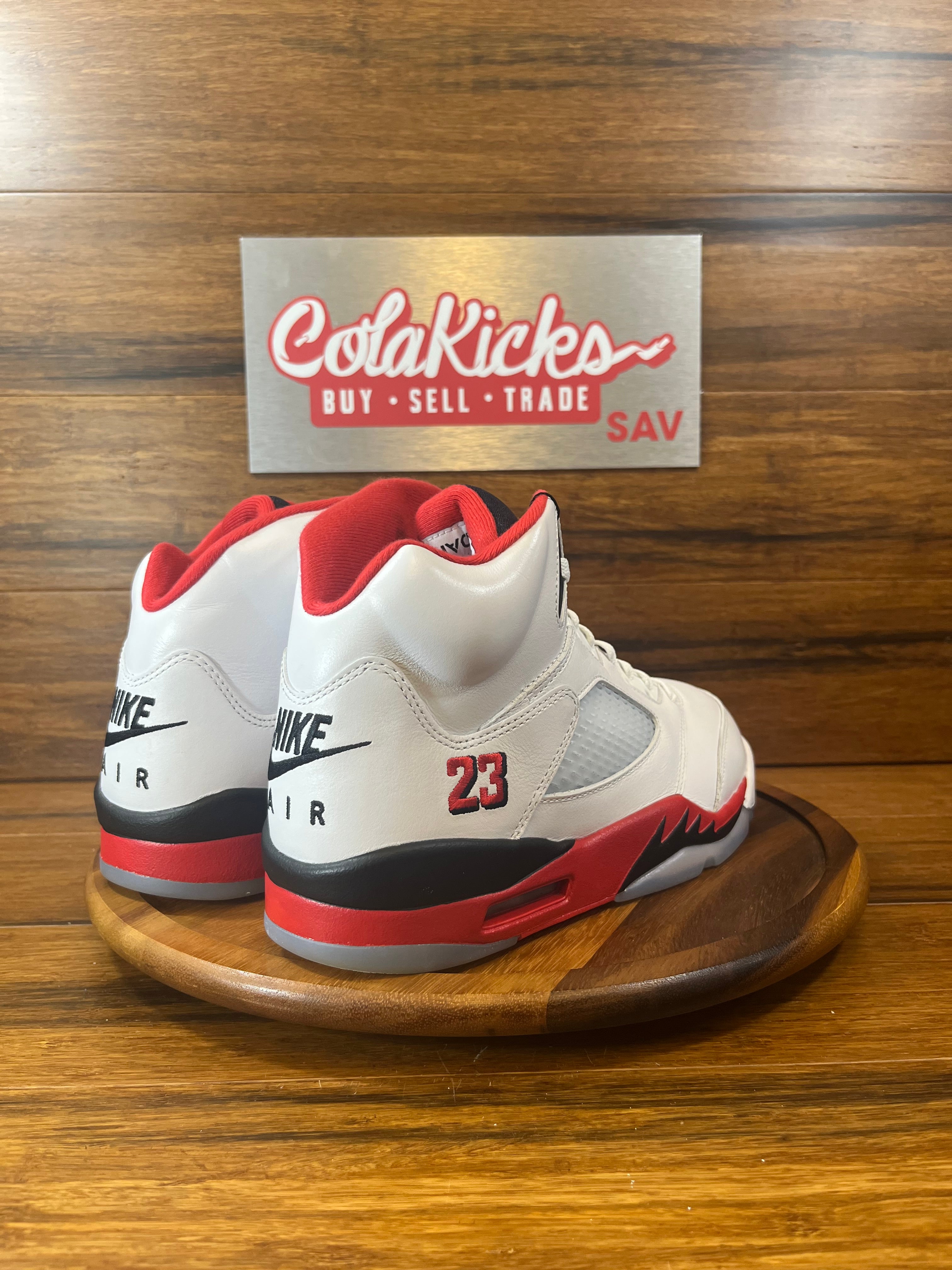 Jordan 5 Retro Fire Red Black Tongue (2025)