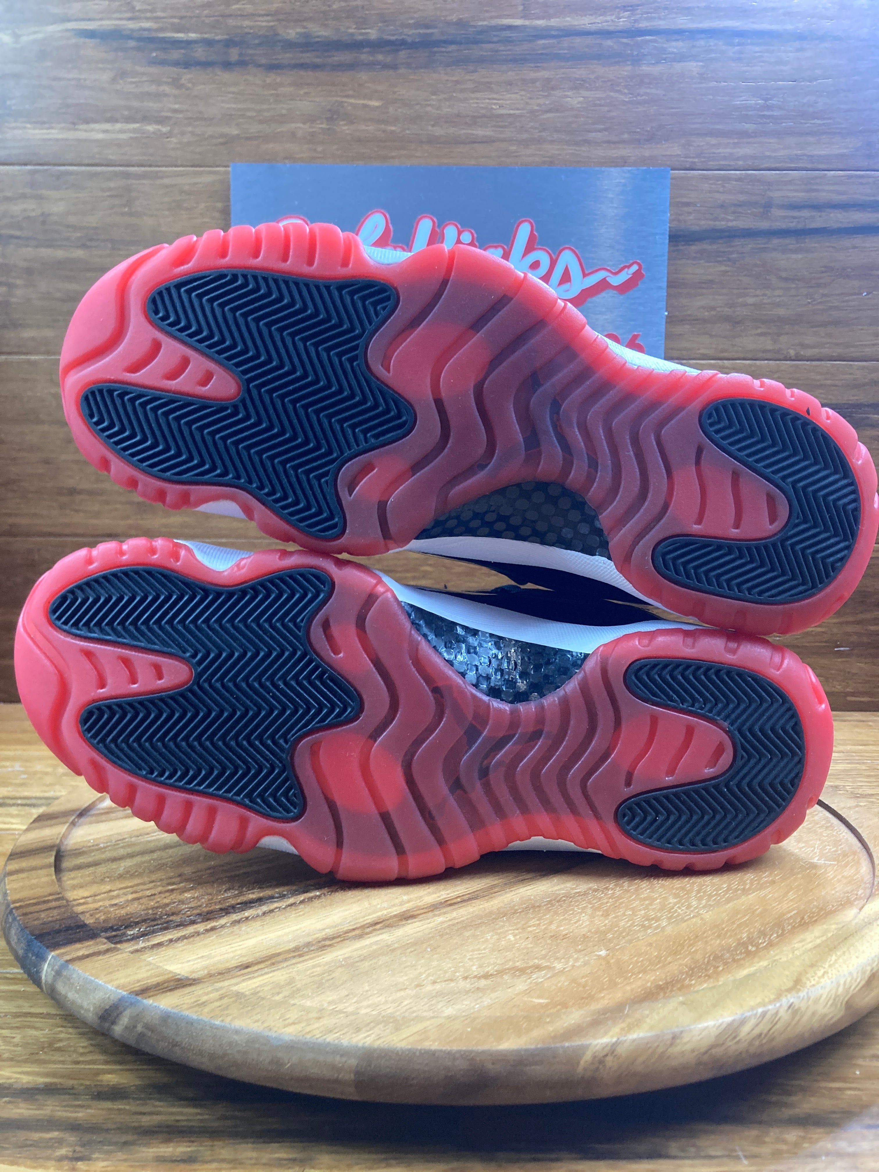 Jordan 11 Retro Low Bred (2025)
