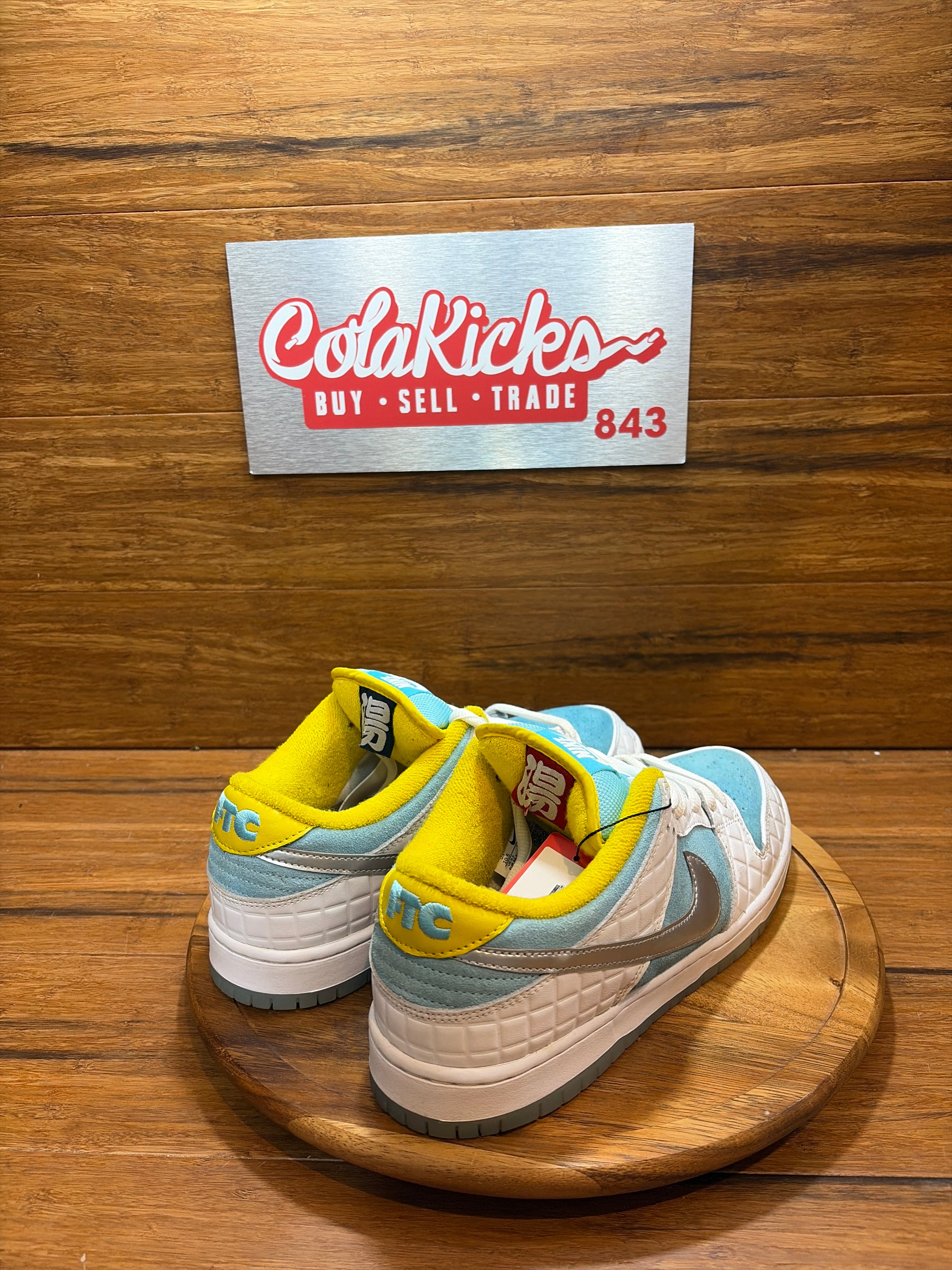 Nike SB Dunk Low FTC Lagoon Pulse
