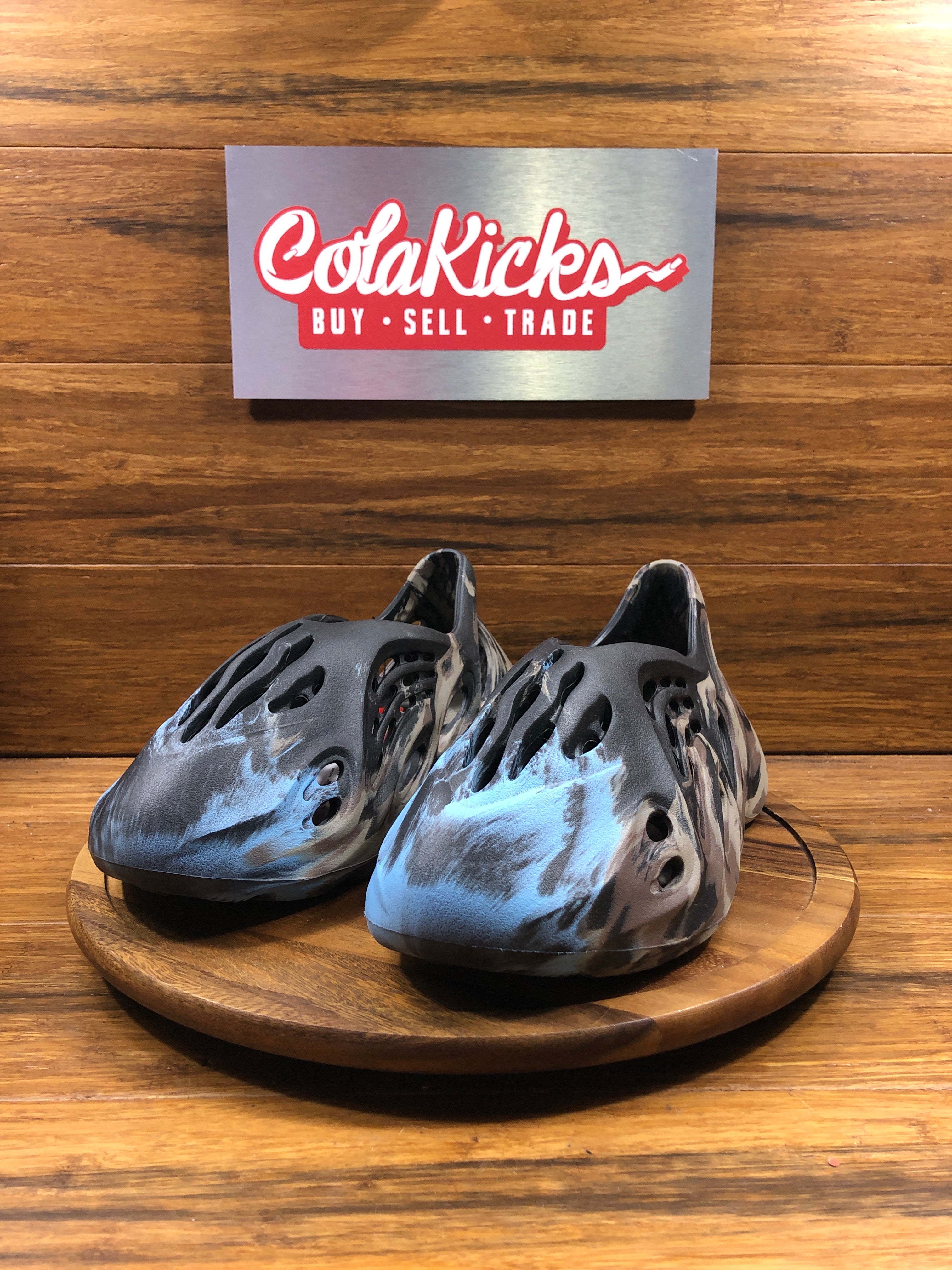 adidas Yeezy Foam RNR MX Cinder